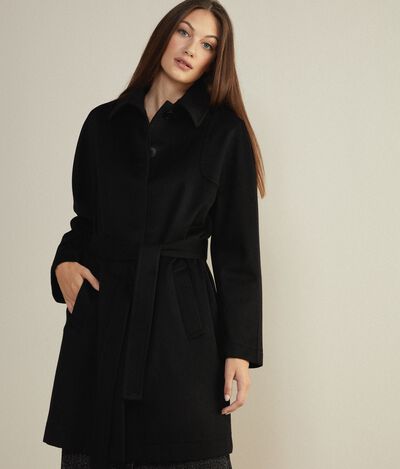 Cashmere Coat with Exposed Stitching