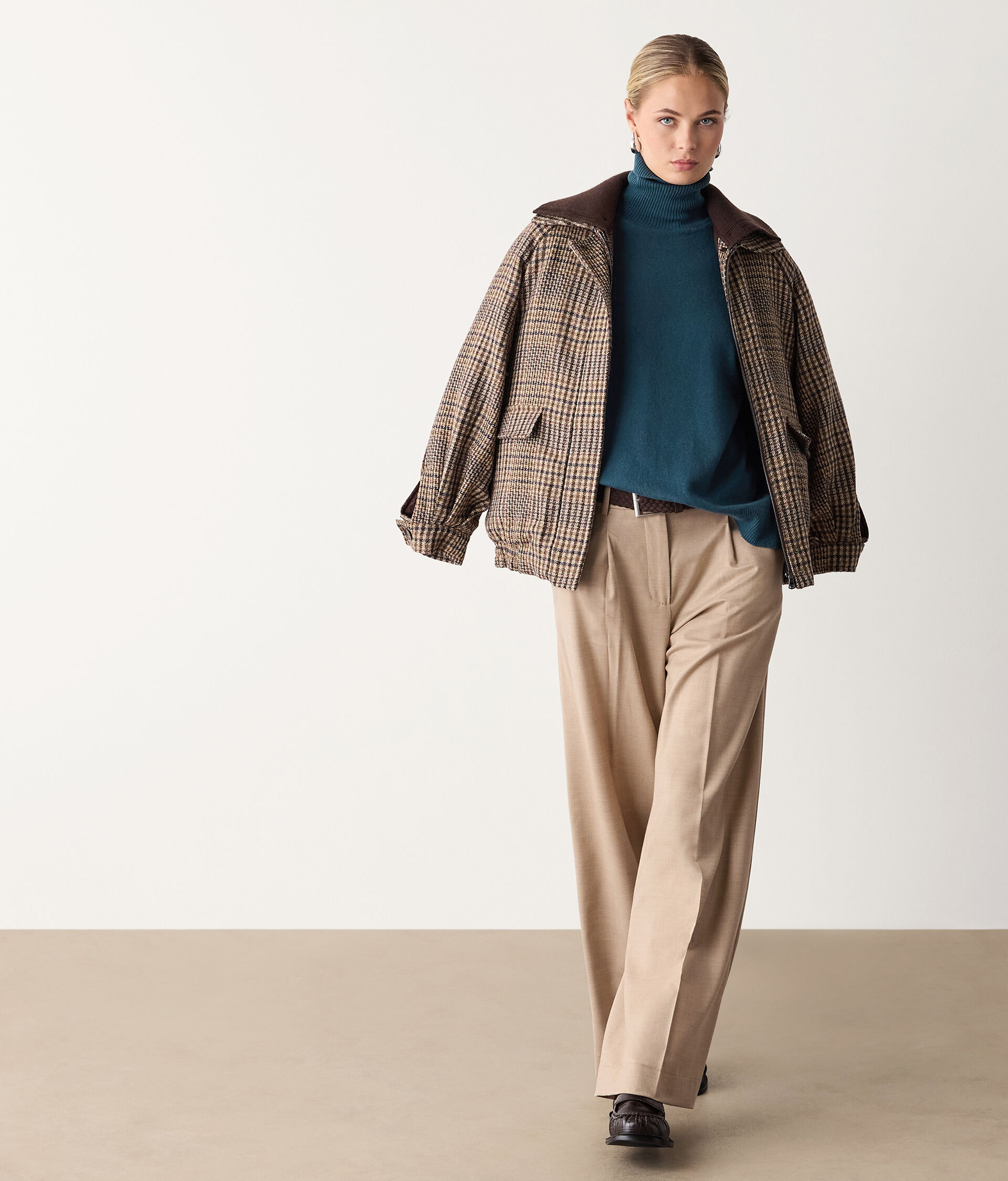 Dolcevita con spacchi in Cashmere Ultrasoft