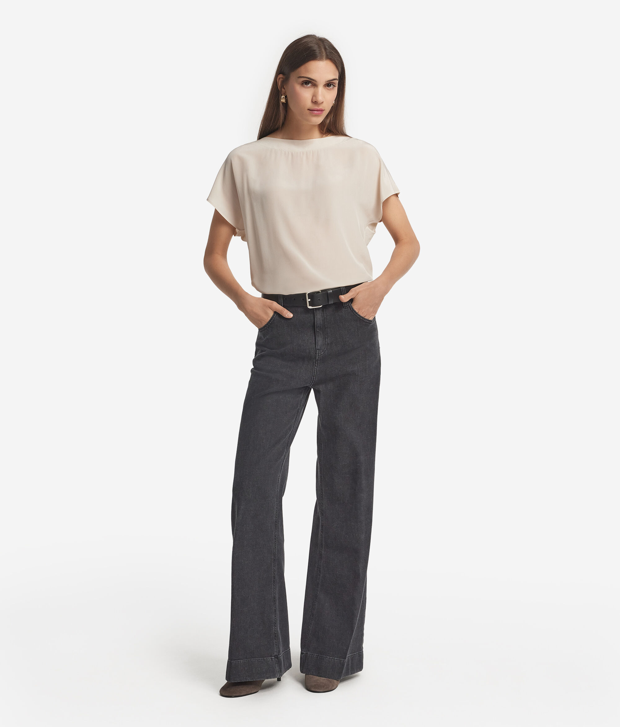 T-shirt Scollo Barchetta in Seta e Modal