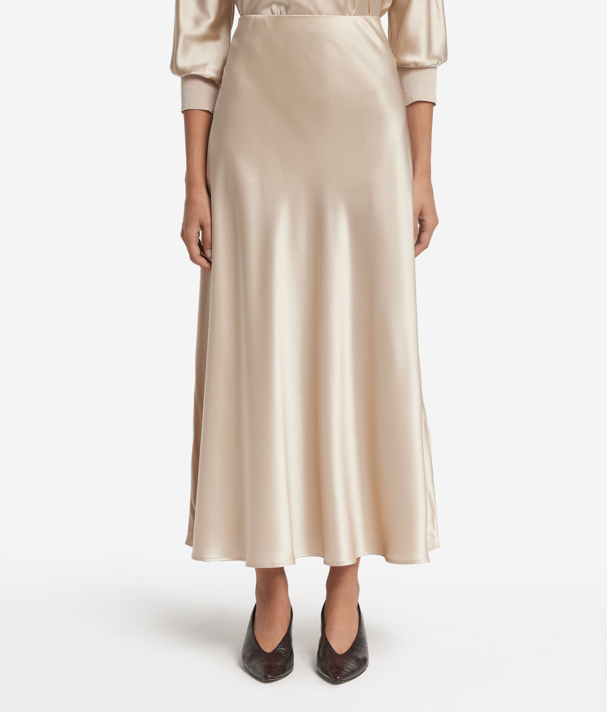 Юбка из атласного шелка