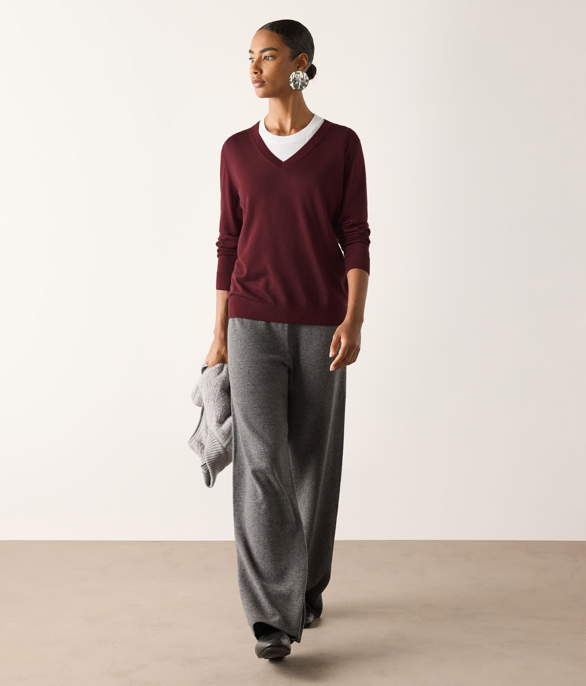 Ultrafine Cashmere V-Neck Jumper
