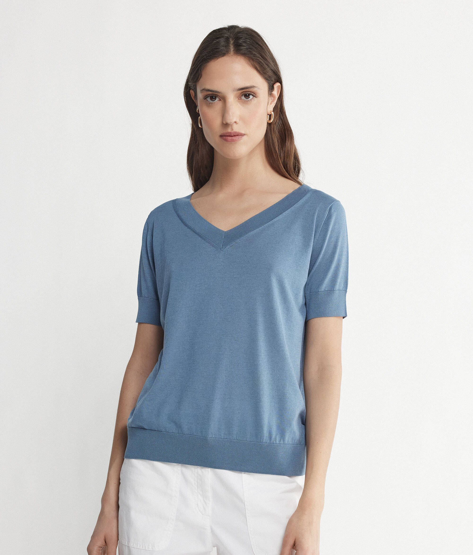 Maglia con Scollo a V a Maniche Corte in Seta Cotone