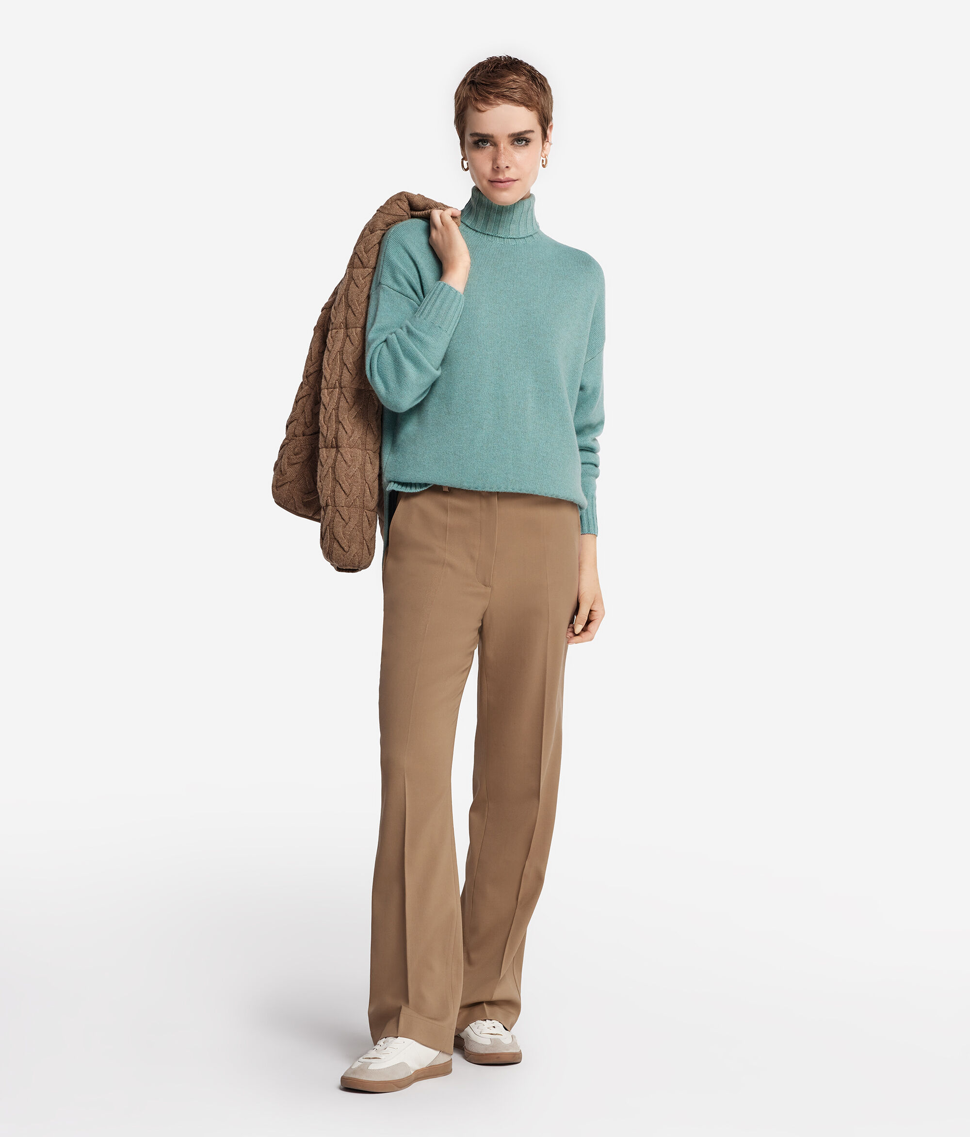 Maxi-pull col roulé en cachemire ultra-doux