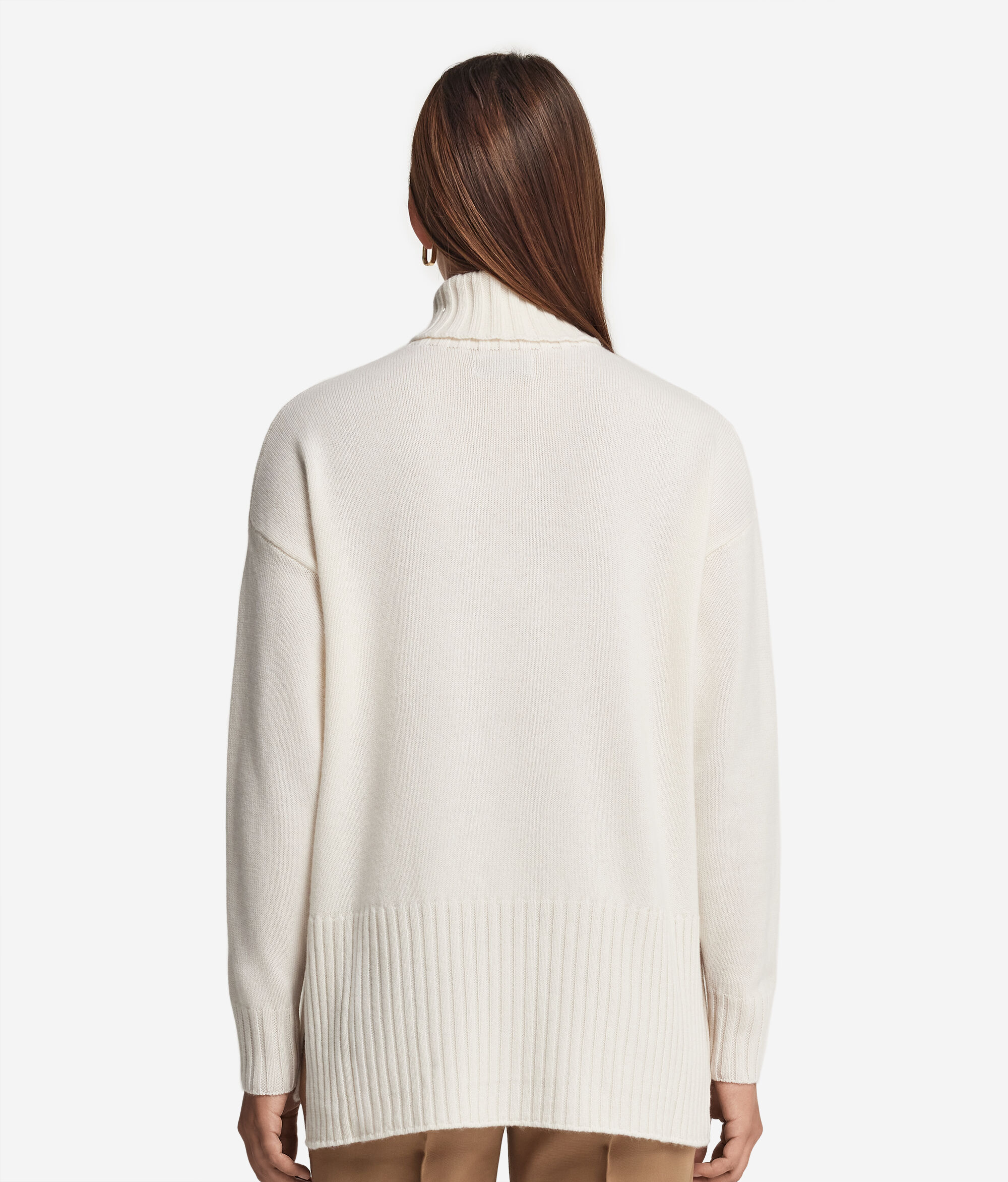 Oversized Turtleneck Sweater in Ultrasoft Cashmere