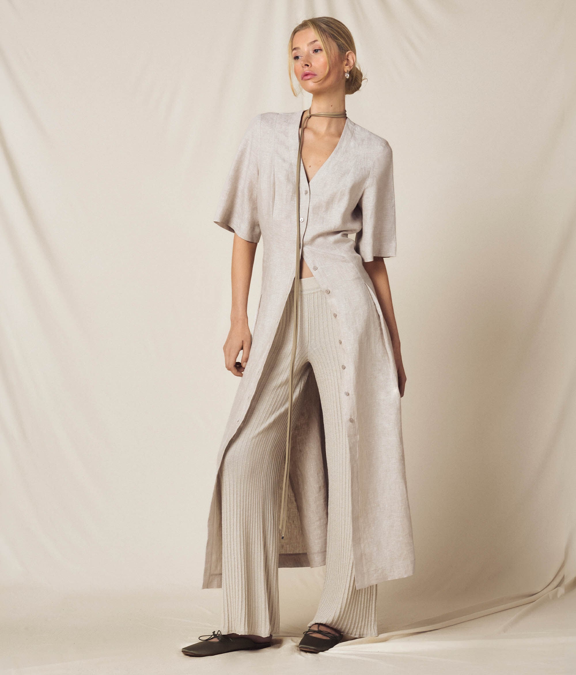 Long dress in lamé linen
