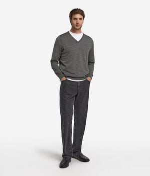 Ultrafine Cashmere V-Neck Jumper