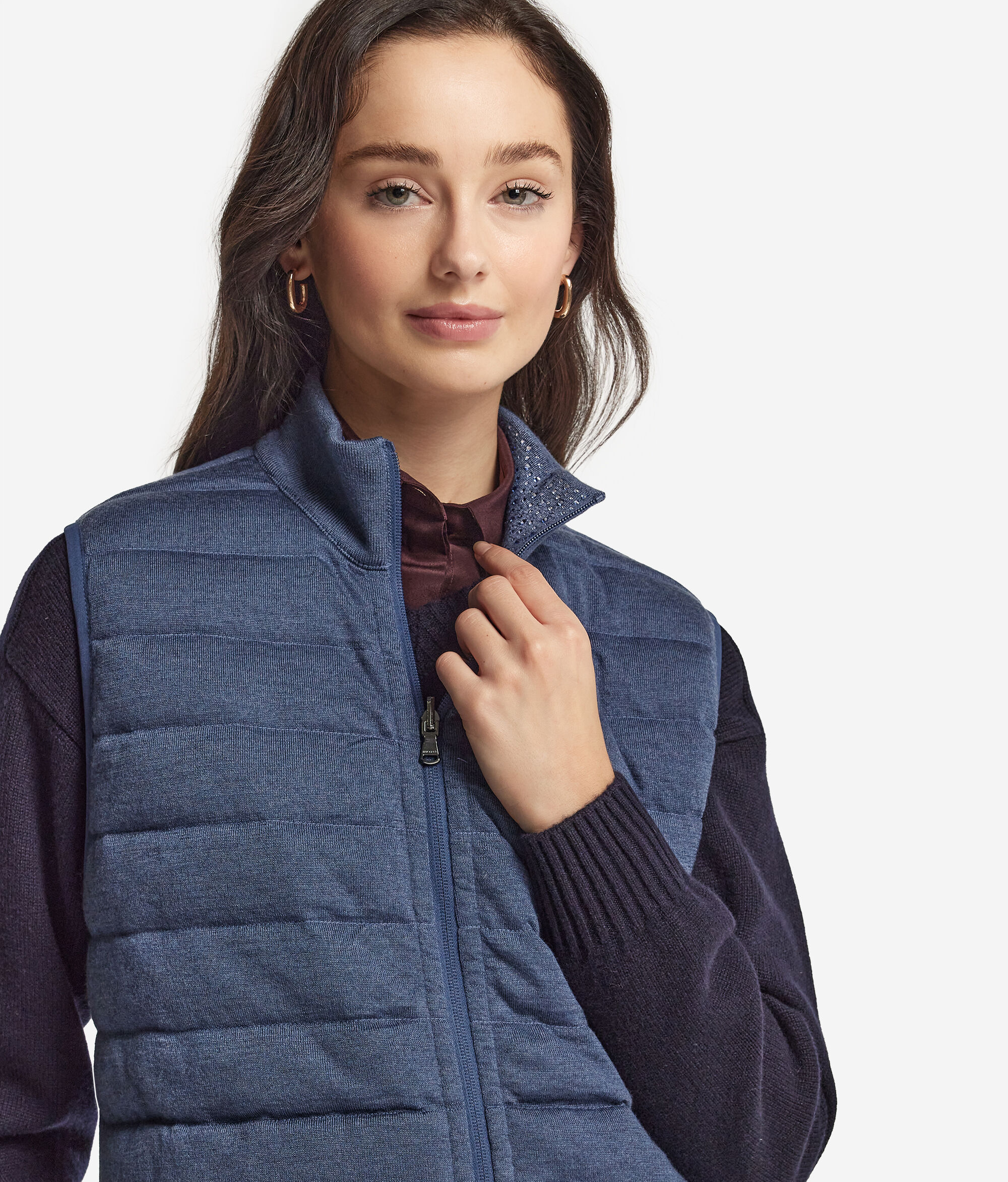 Двусторонний пуховый жилет со стразами