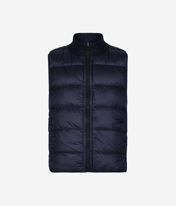 Двусторонний пуховый жилет с косами