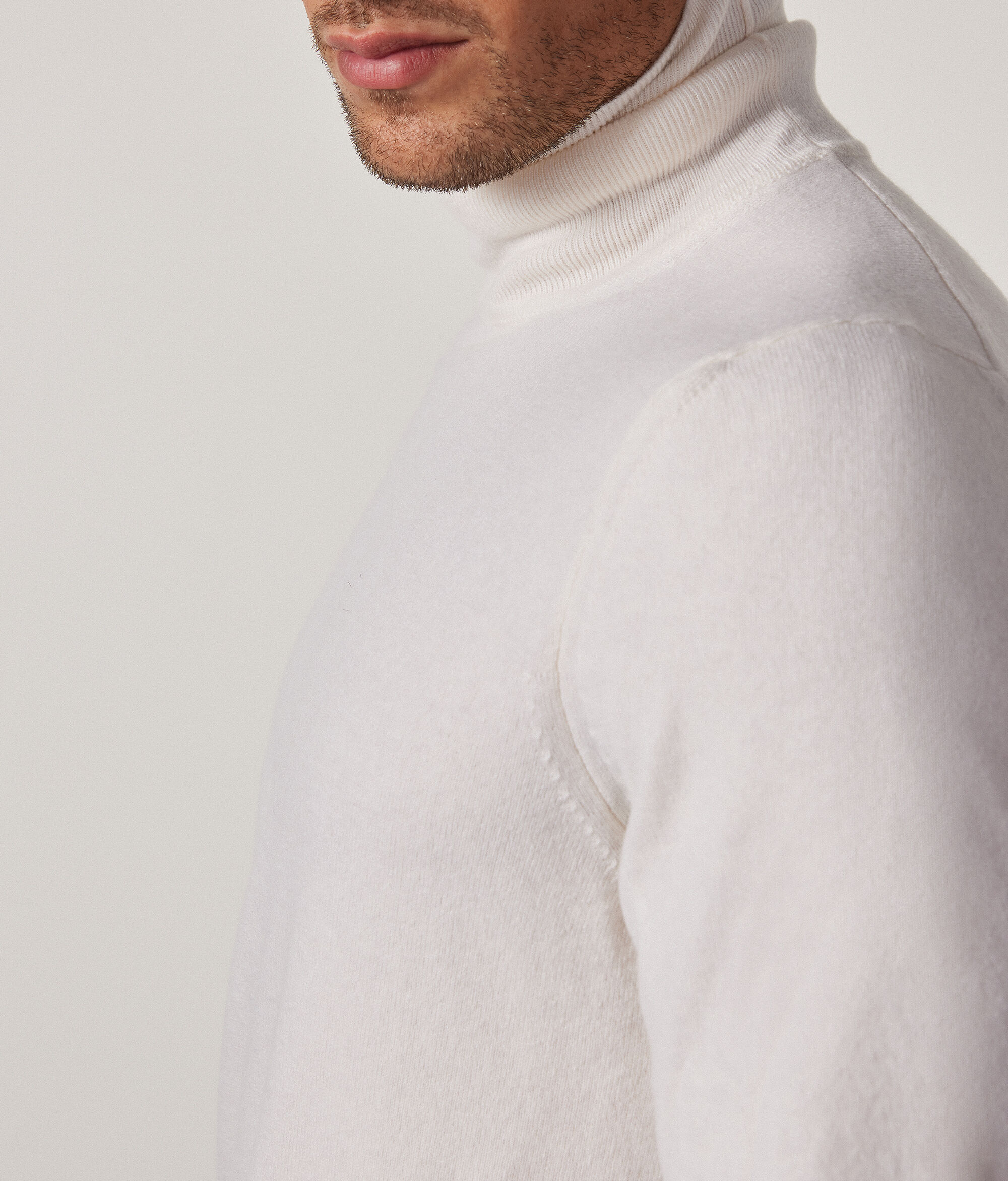 Col roulé homme en cachemire ultra-doux