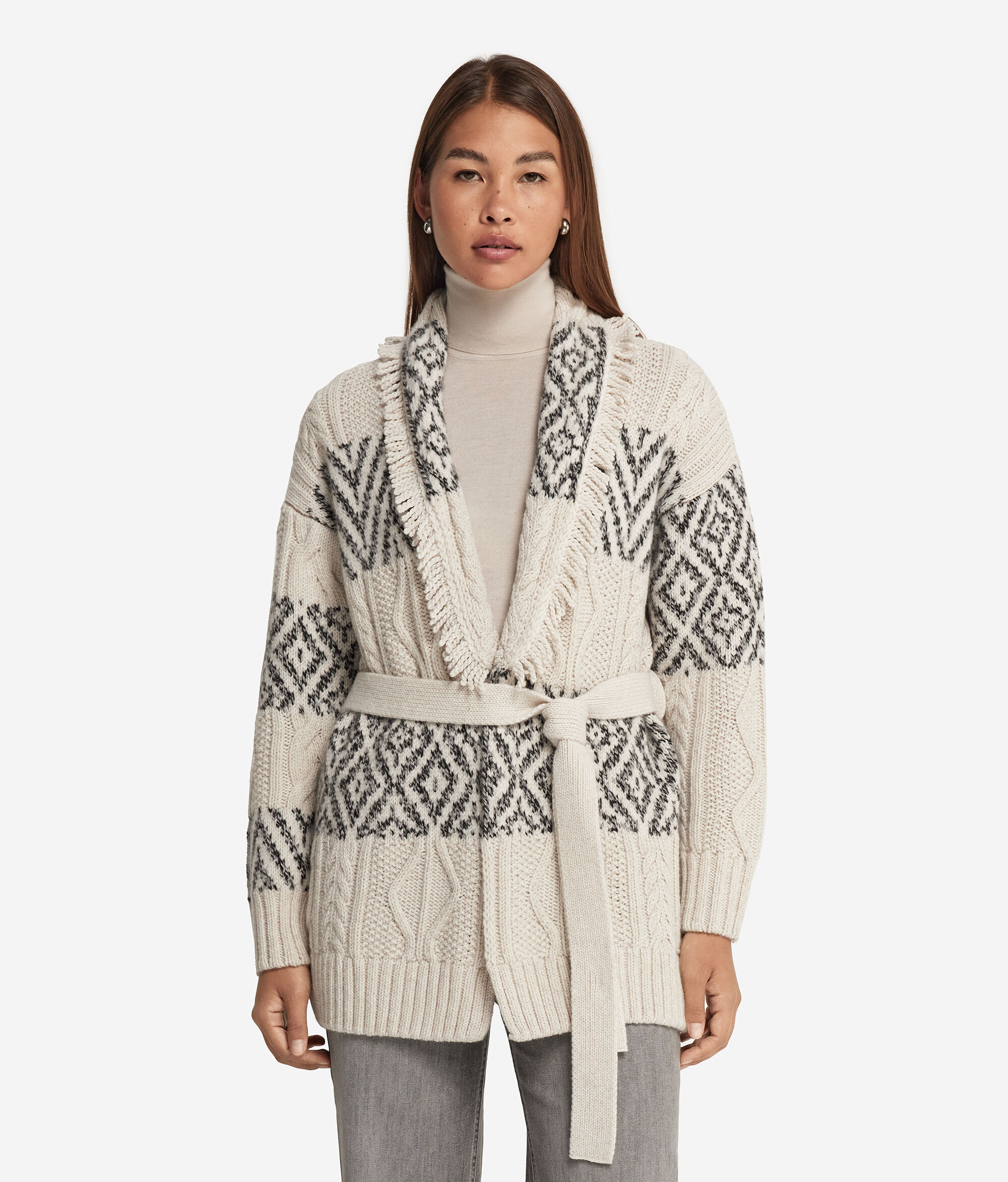 Ultrasoft Cashmere Cable-Knit Cardigan with Jacquard Workmanship