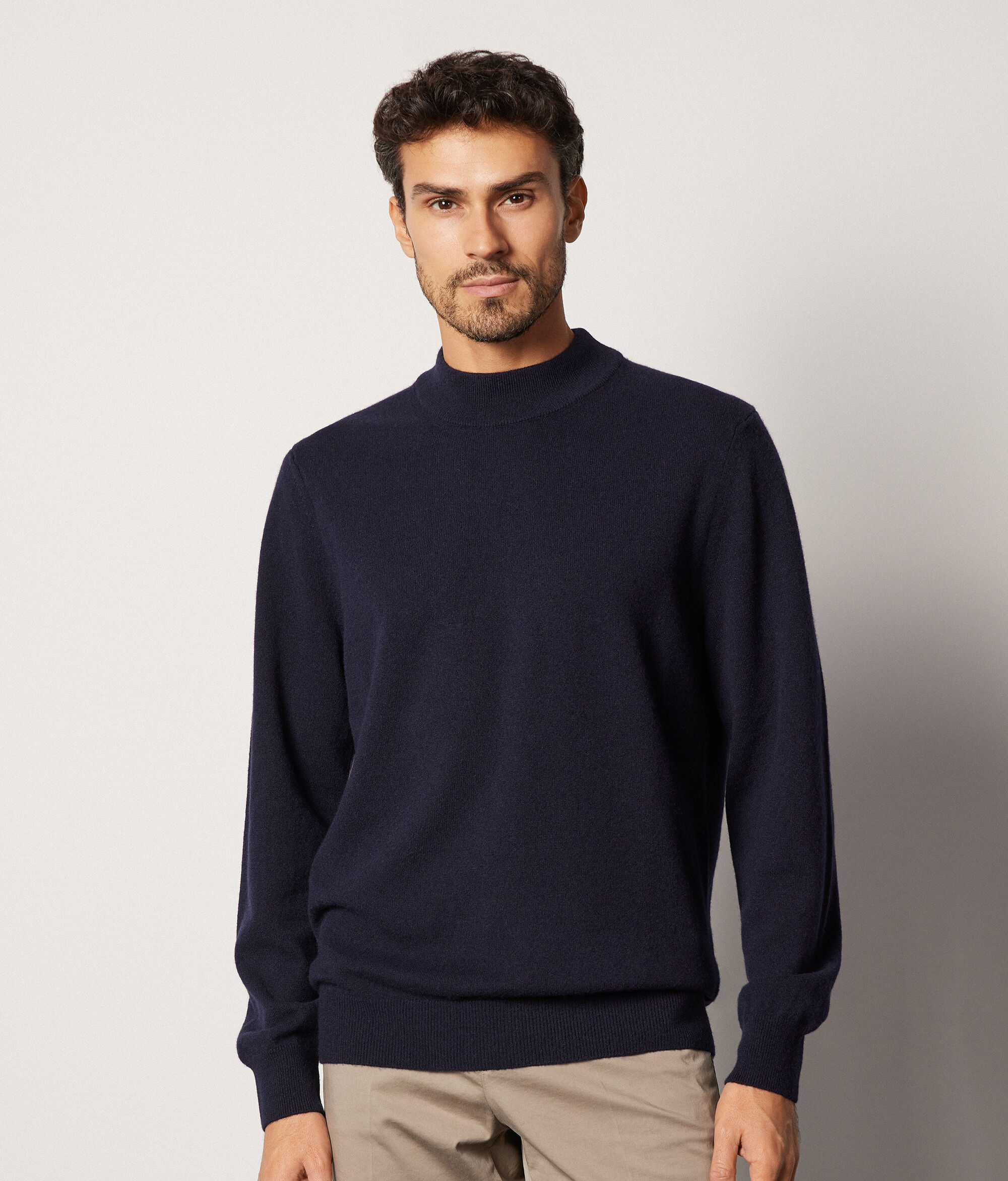 Pull à col montant en cachemire ultra-doux