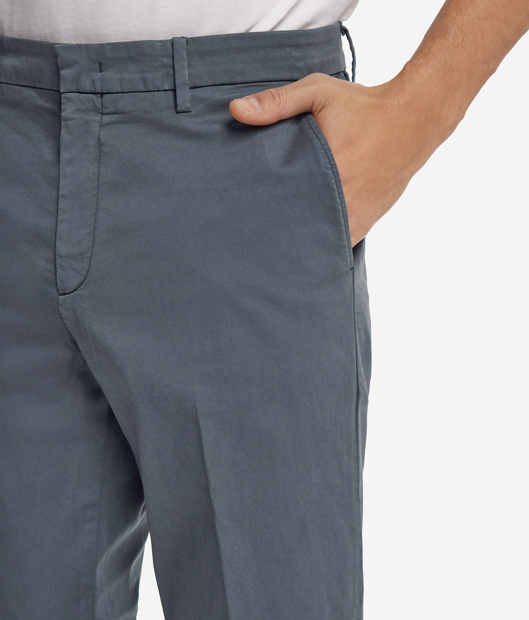 Lightweight Chinos