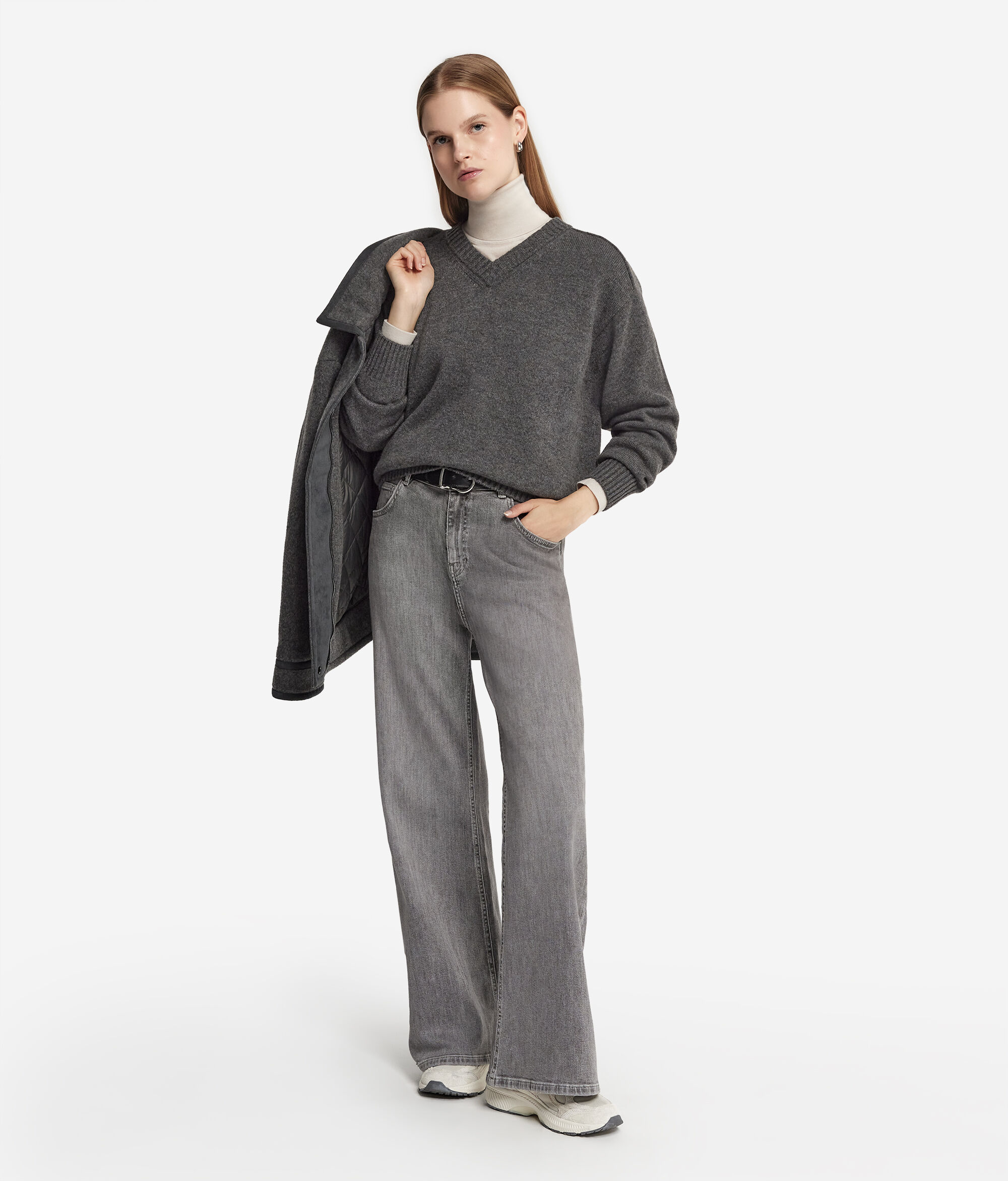 Ultrasoft Cashmere Reglan Omuz Detaylı V Yaka Kazak