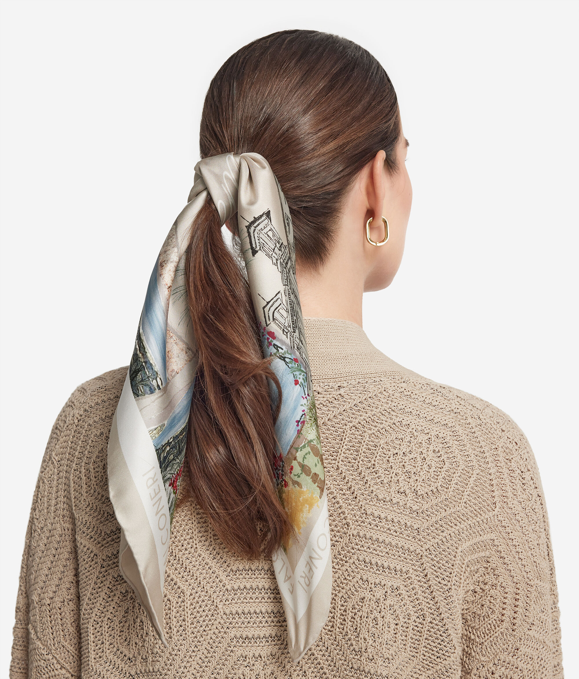 Foulard en soie à motif ville