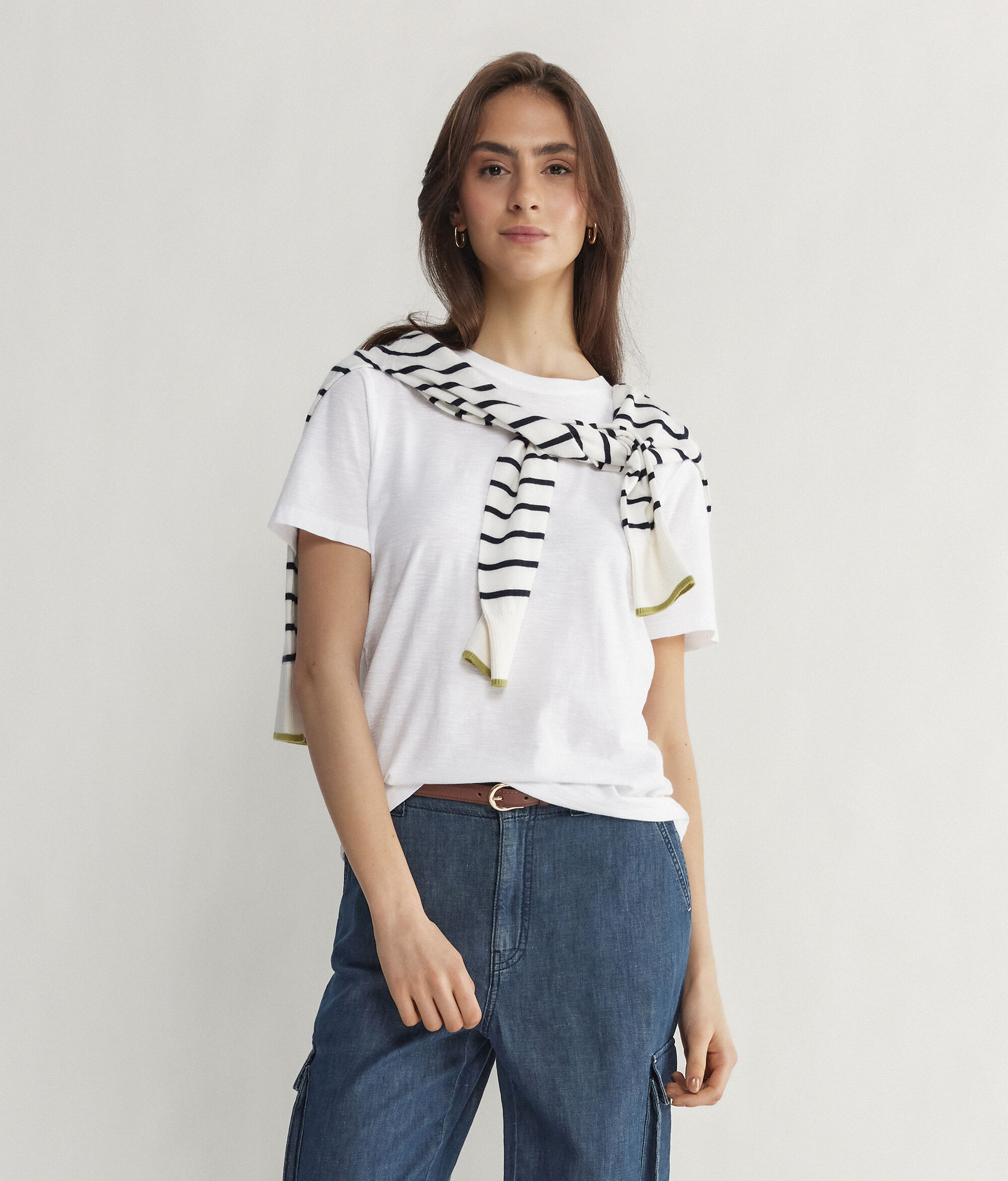 Camiseta con cuello redondo y manga corta de algodón