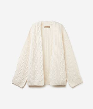 Cashmere Cape with Different Cable Stitches Pattern