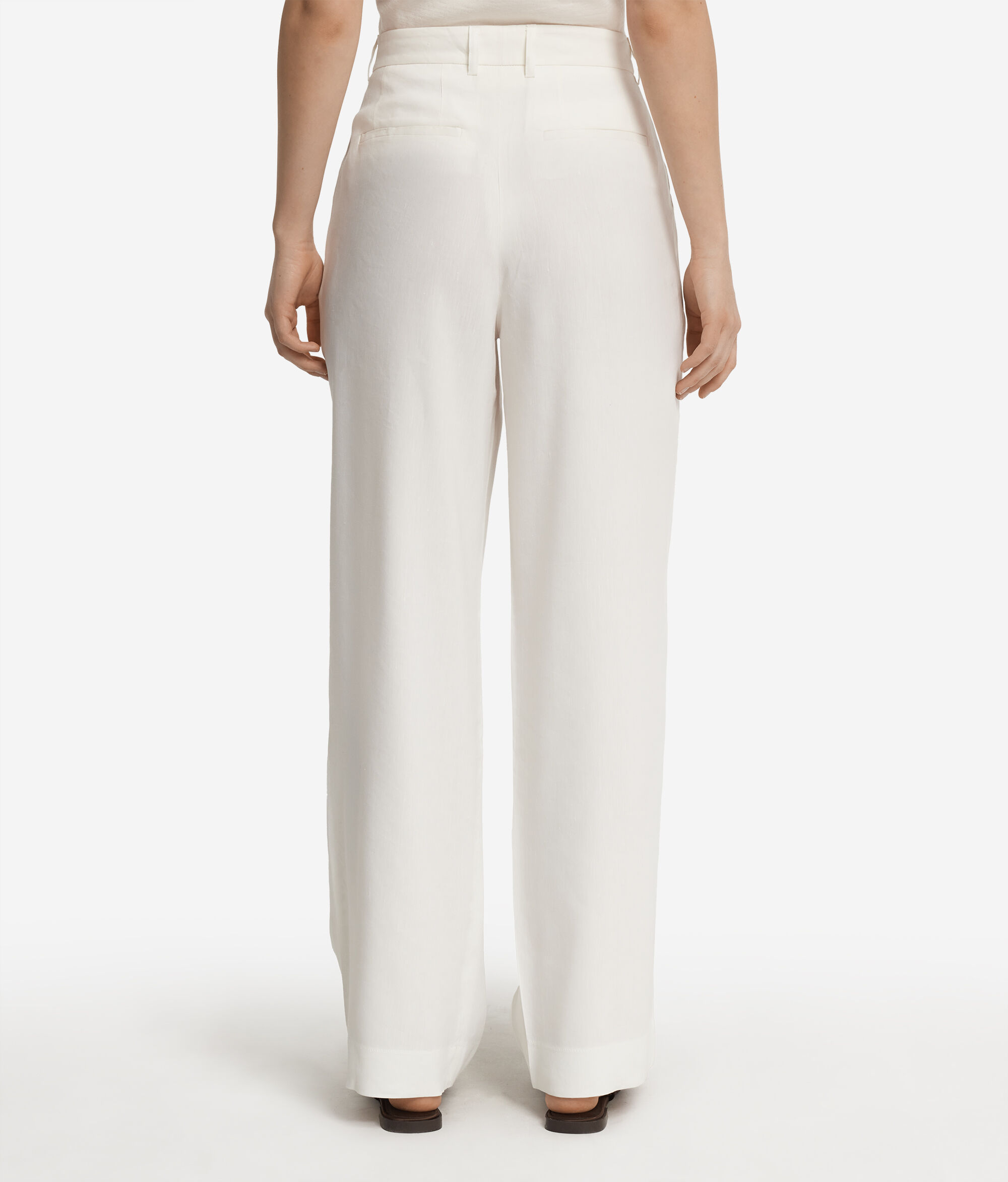 Брюки изо льна и вискозы