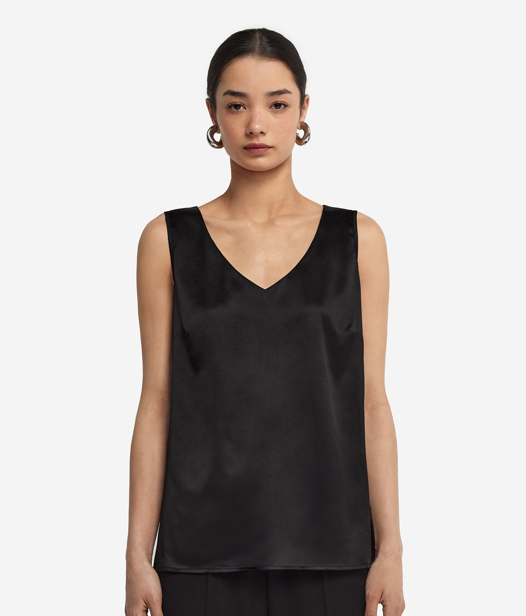 Топ из атласного шелка