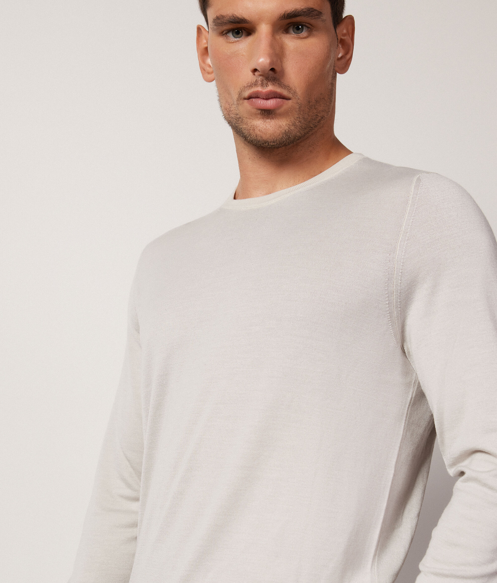 Round-Neck Ultrafine Cashmere Jumper