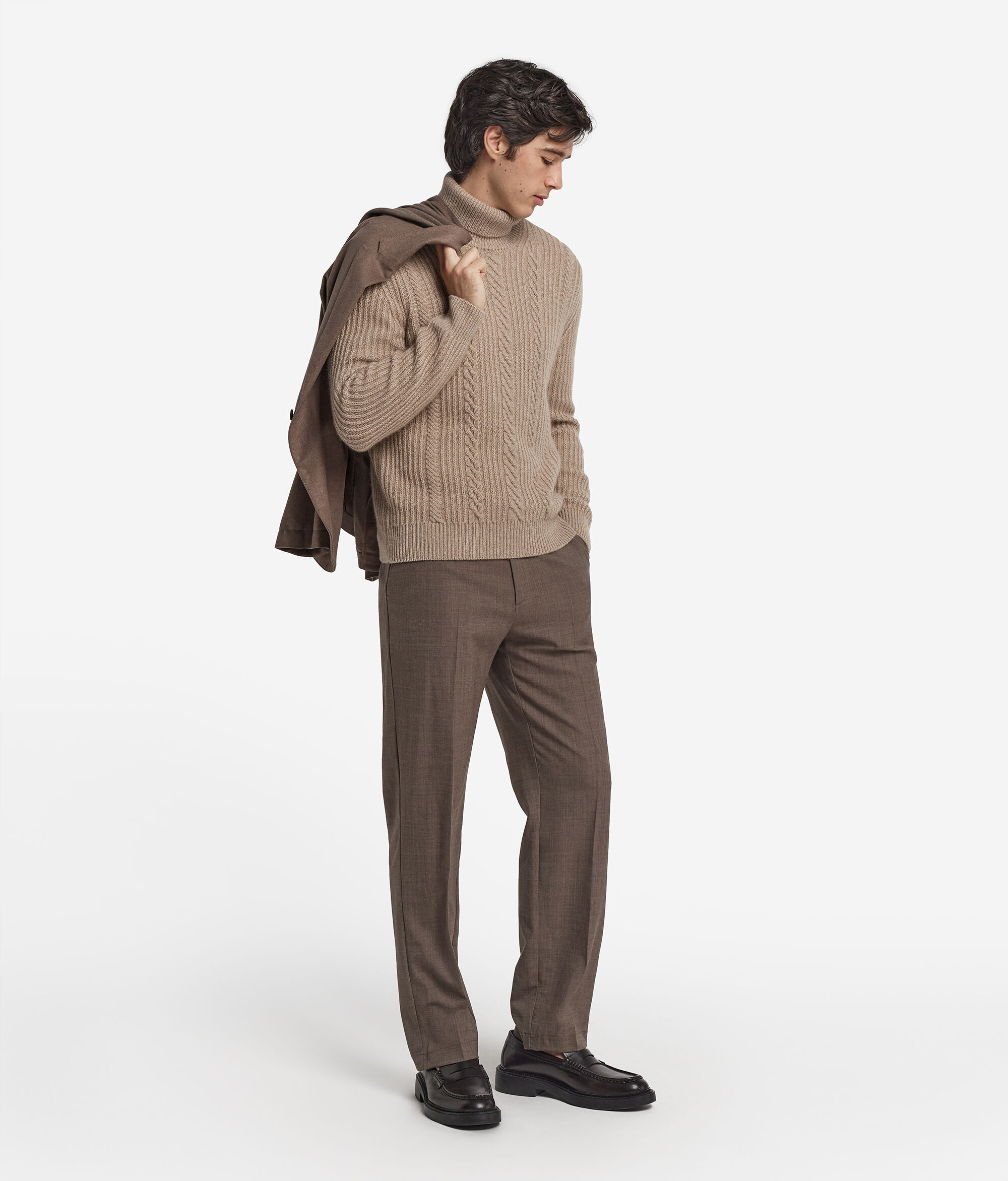 Dolcevita con trecce in Ultrasoft Undyed Cashmere