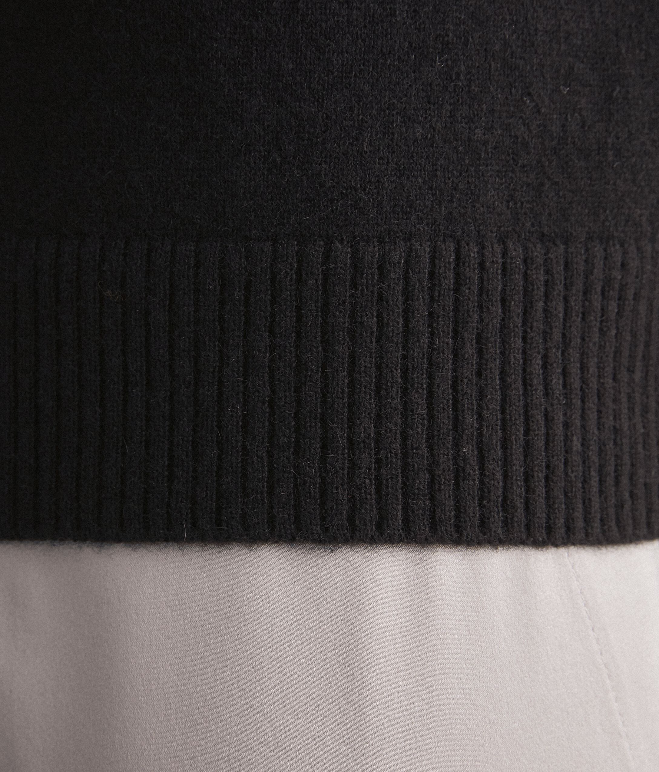 Maglia Scollo a Barca in Cashmere Ultrasoft