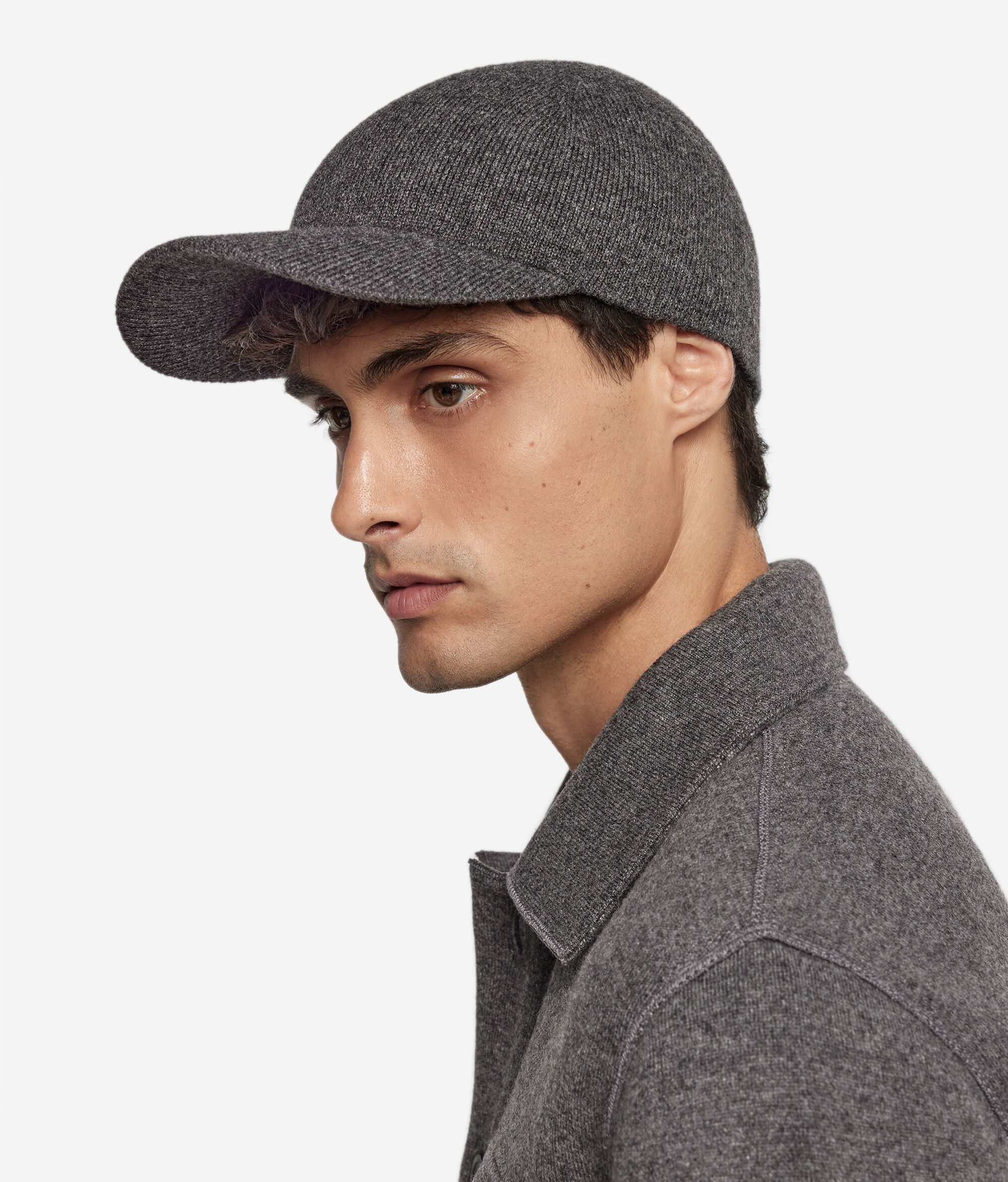 Шапка из ультрамягкого кашемира