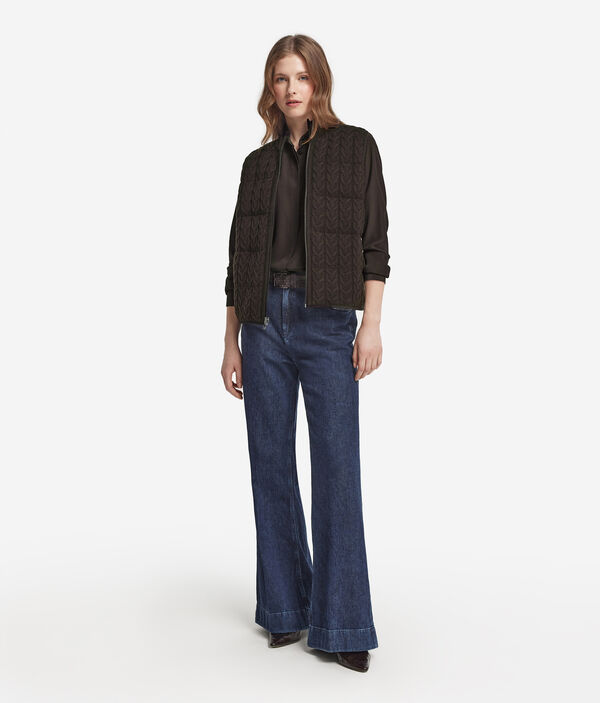 Пуховый жилет из кашемира с косами