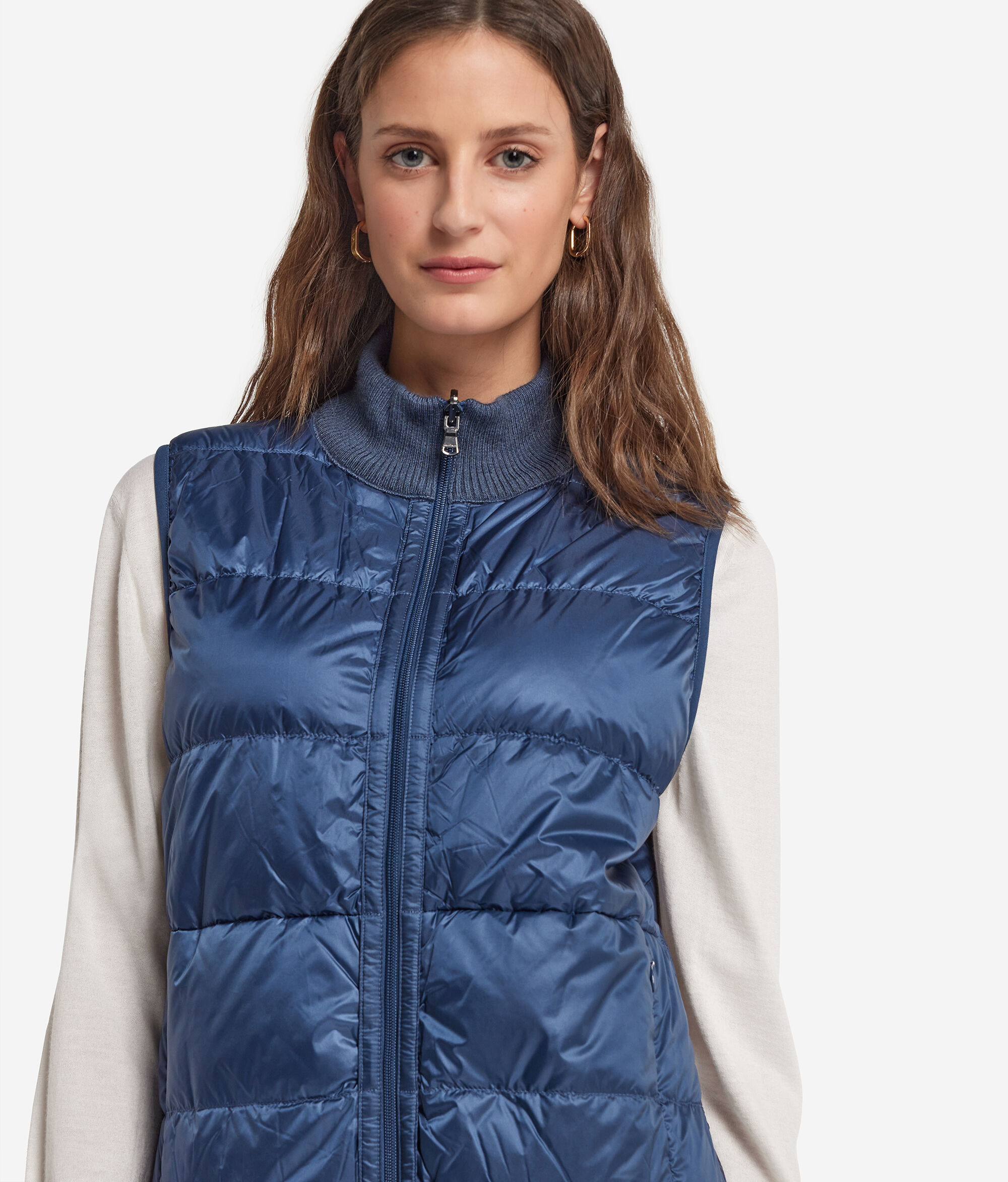 Reversible Cashmere Cable-Knit Sleeveless Short Quilted Jacket