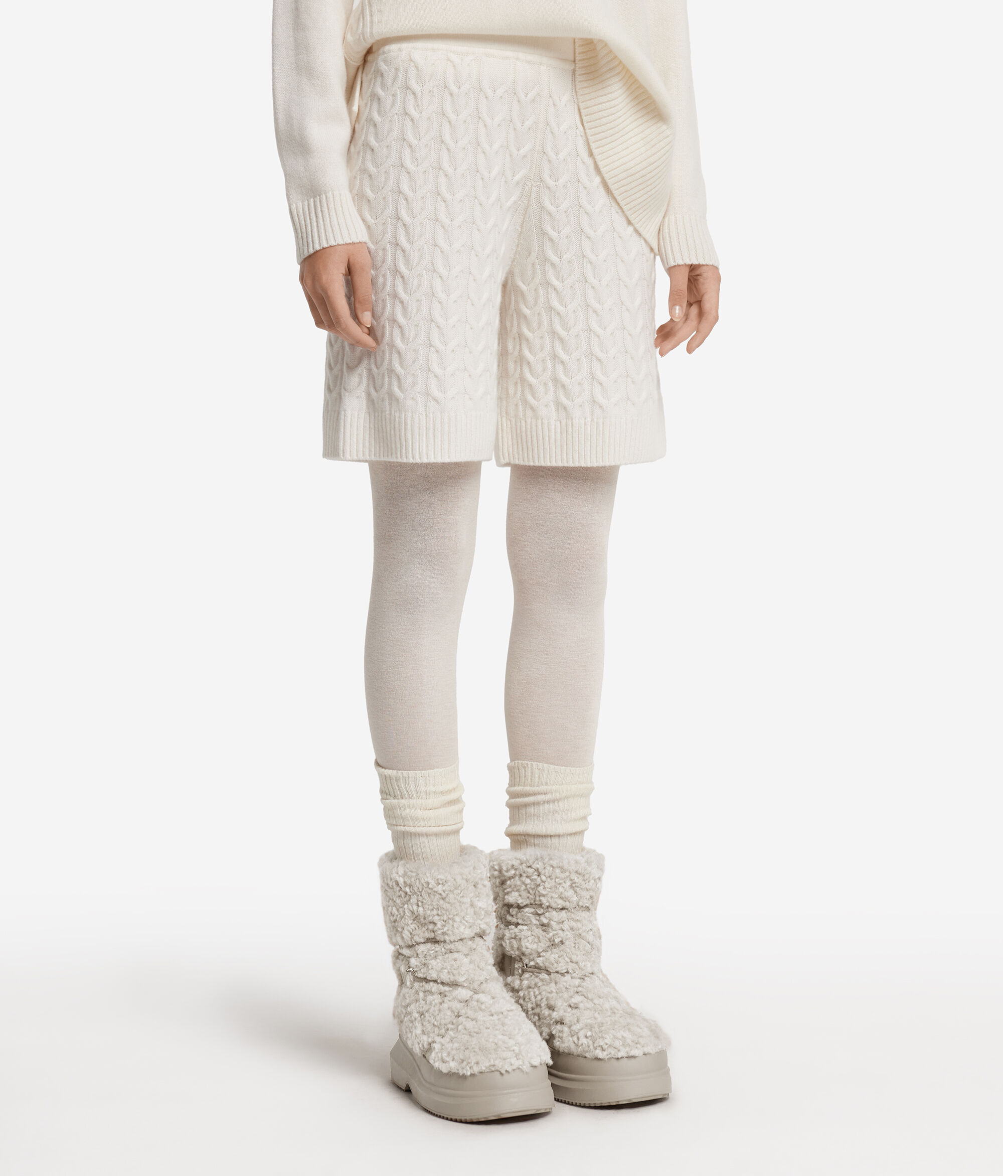 Shorts mit Zopfmuster aus Kaschmir Ultrasoft