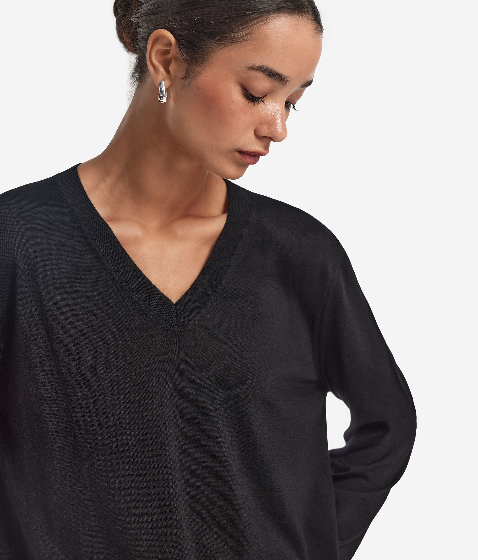 Ultrafine Cashmere V-Neck Jumper