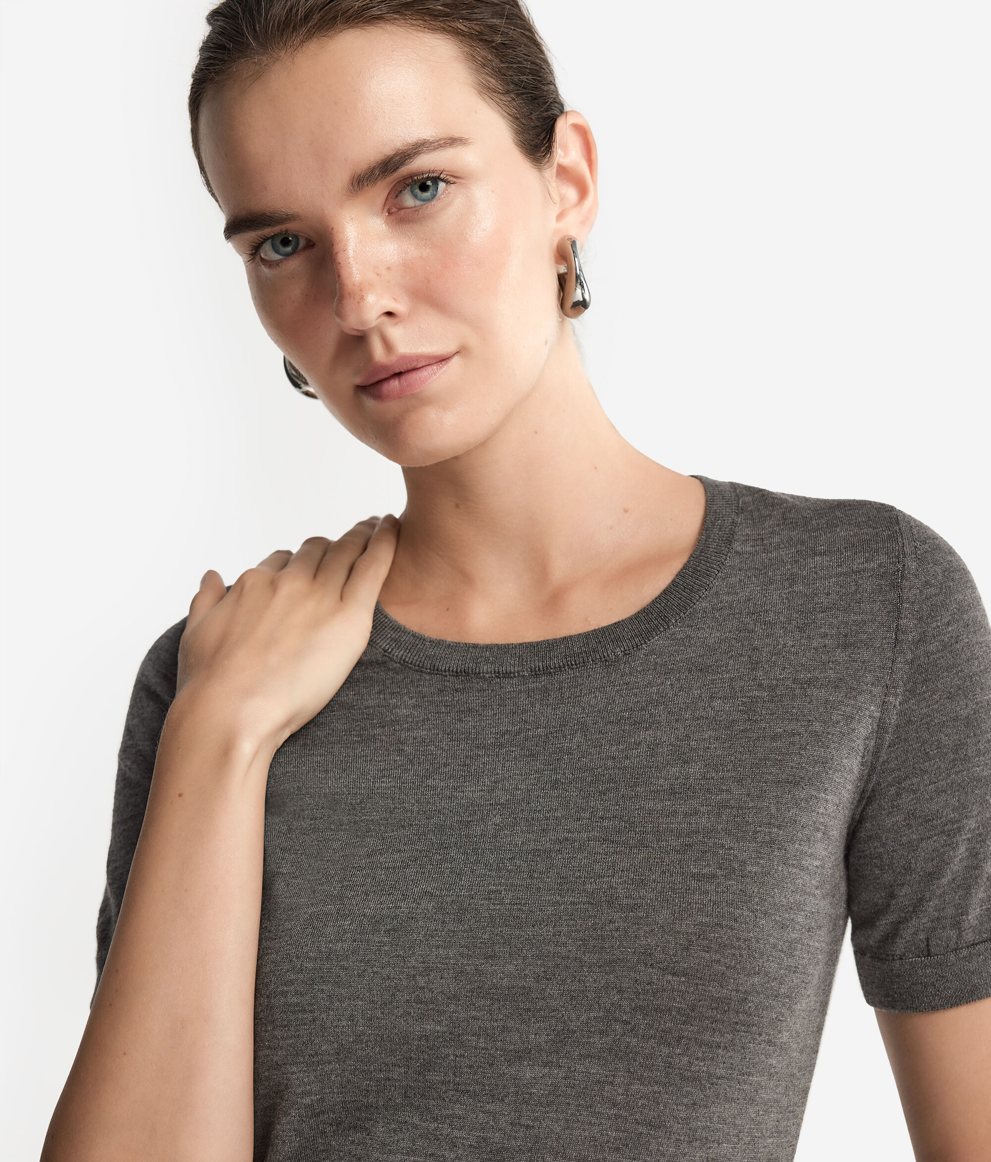 Short-Sleeved Round-Neck Ultrafine Cashmere Top