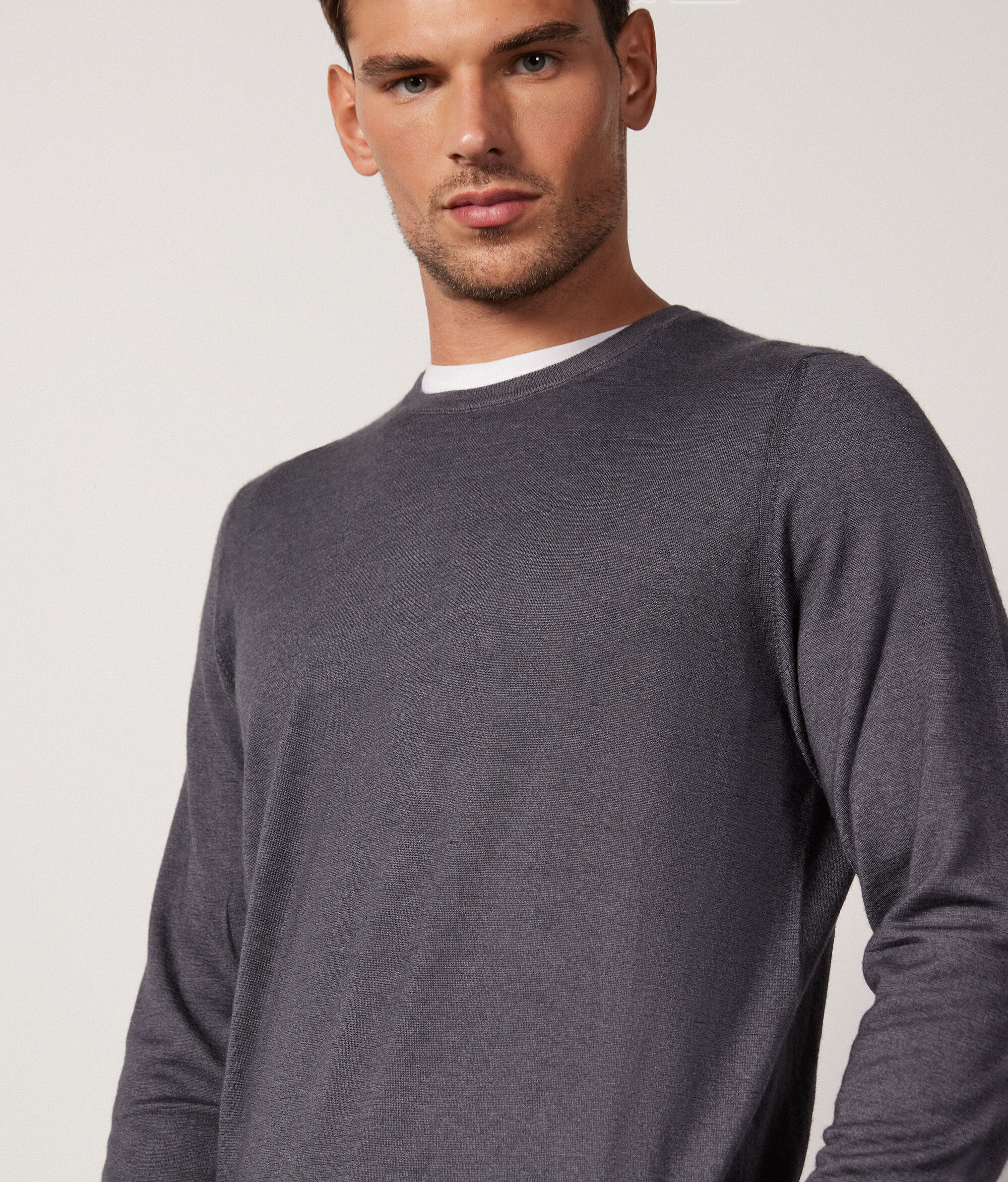 Pull homme en cachemire ultra-fin à col rond