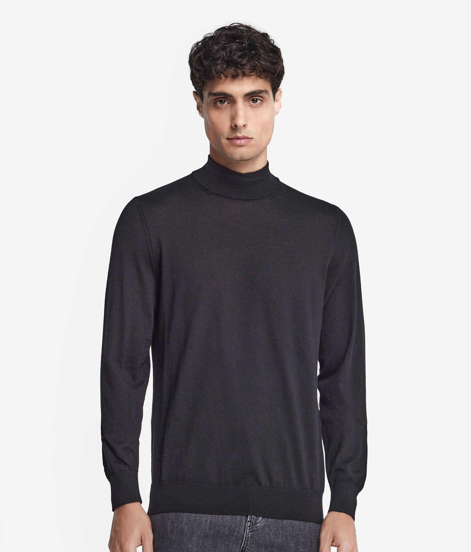 Long-Sleeved Cashmere Turtleneck