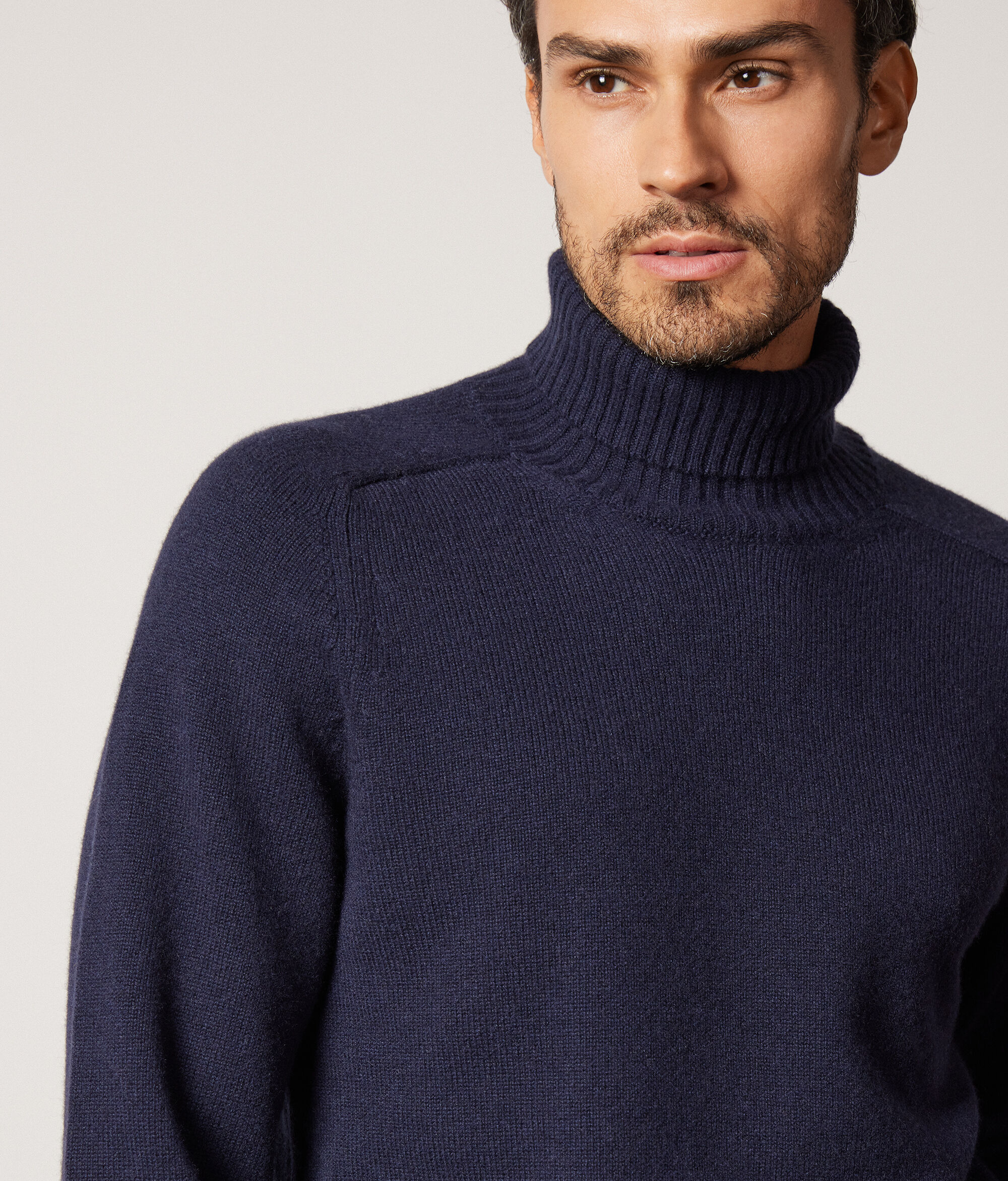 Ultrasoft Cashmere Turtleneck