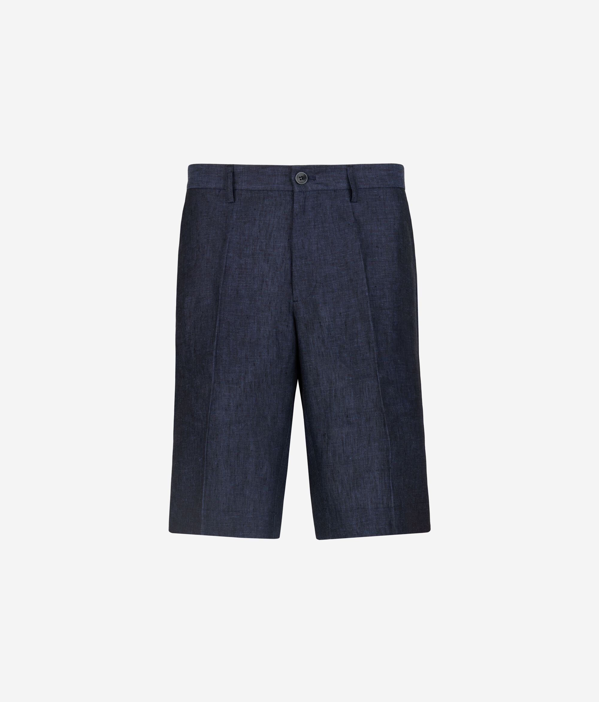 Short linen trousers