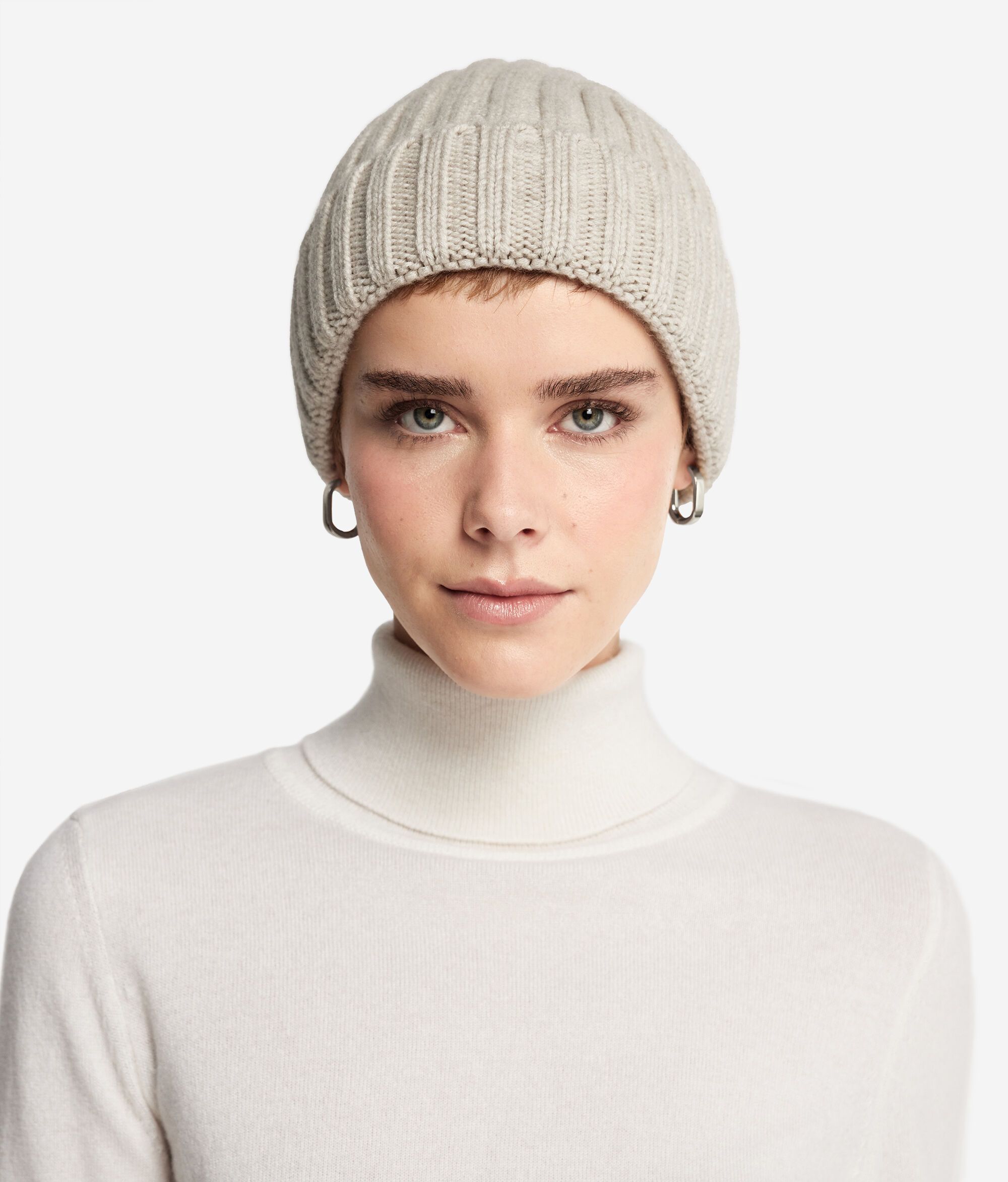 Cashmere Hat with Silk Lining