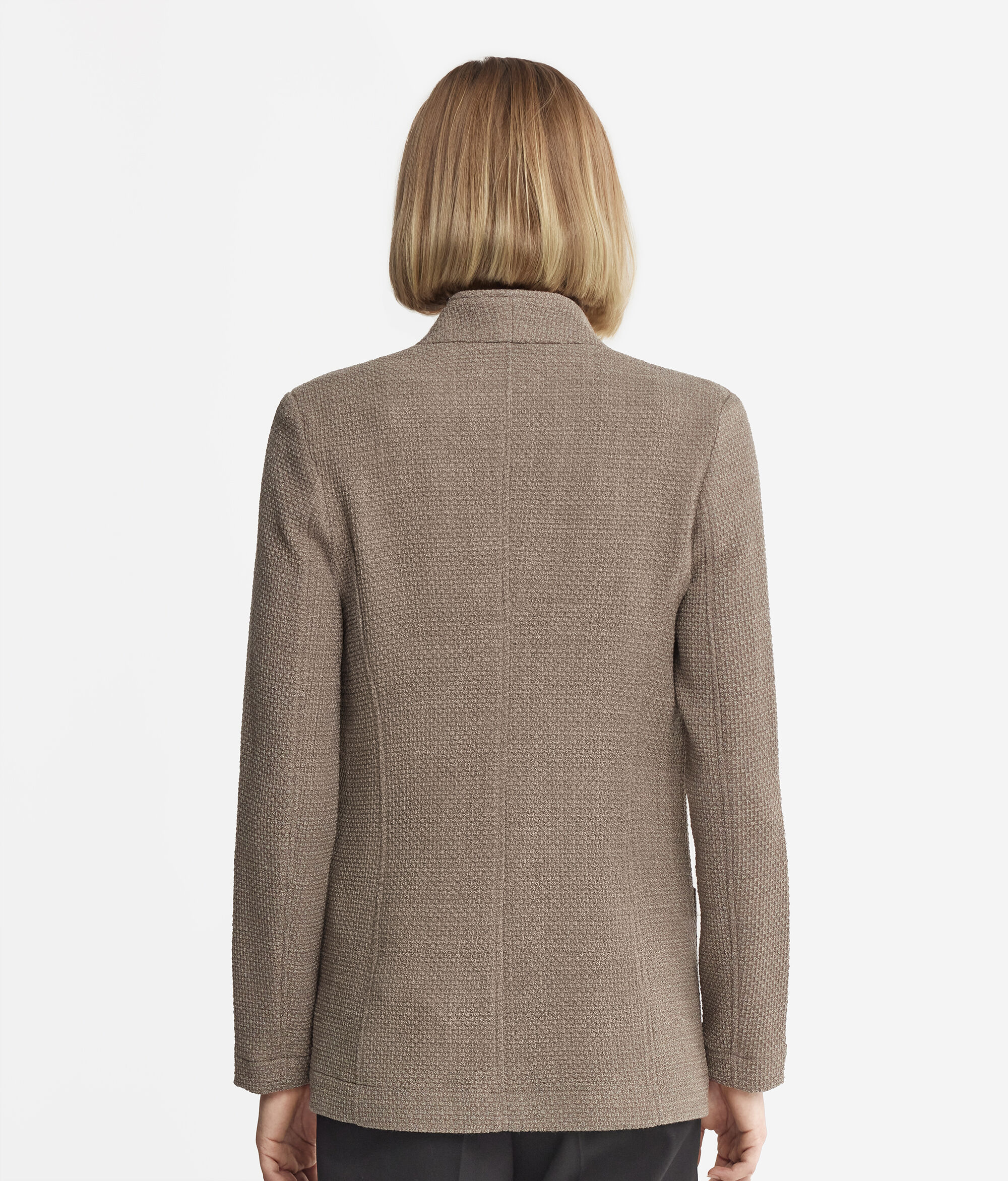 Veste à reliefs