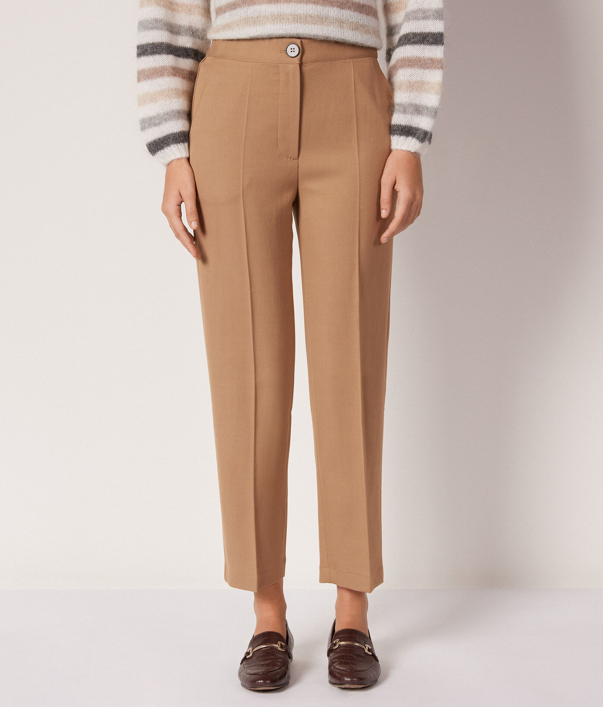 Zigarettenhose aus Wolle und Viskose