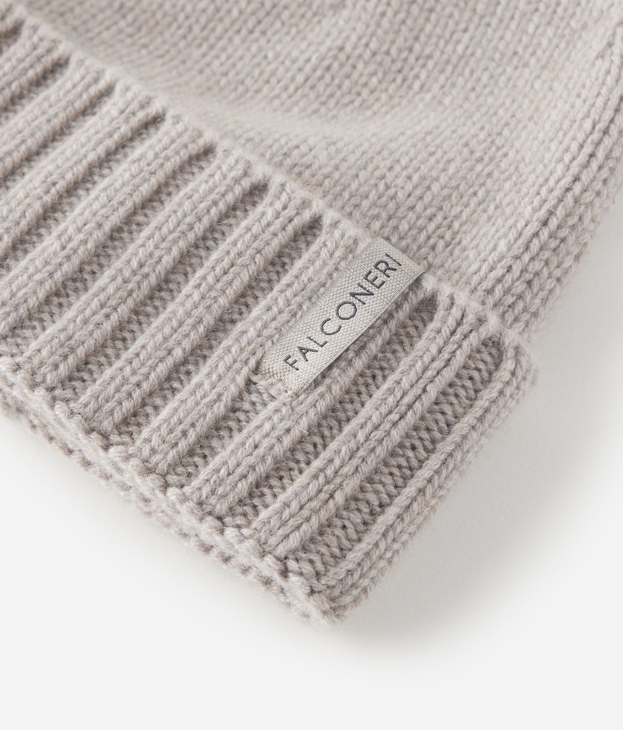 Шапка из ультрамягкого кашемира