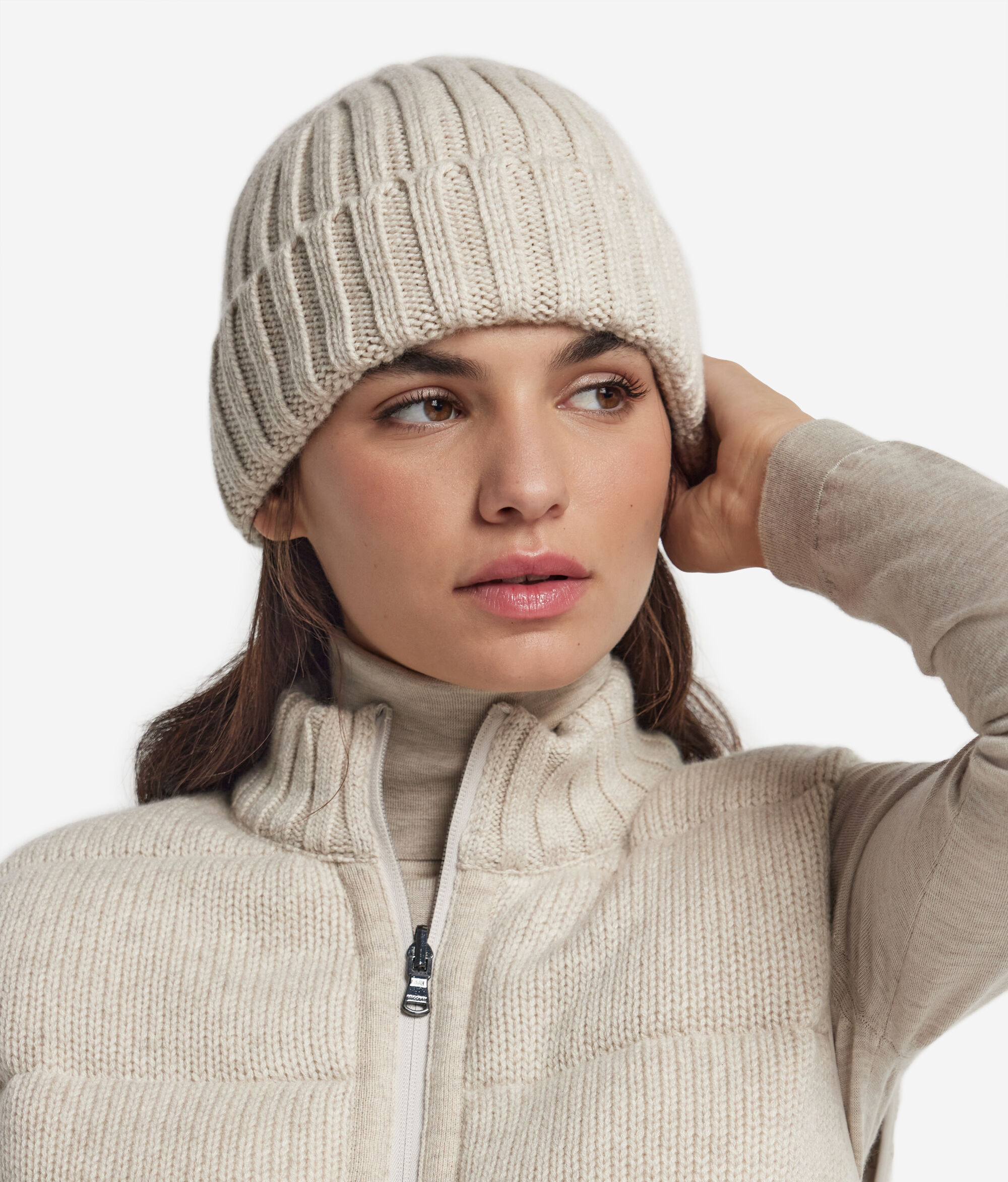 Bonnet en cachemire avec intérieur en soie