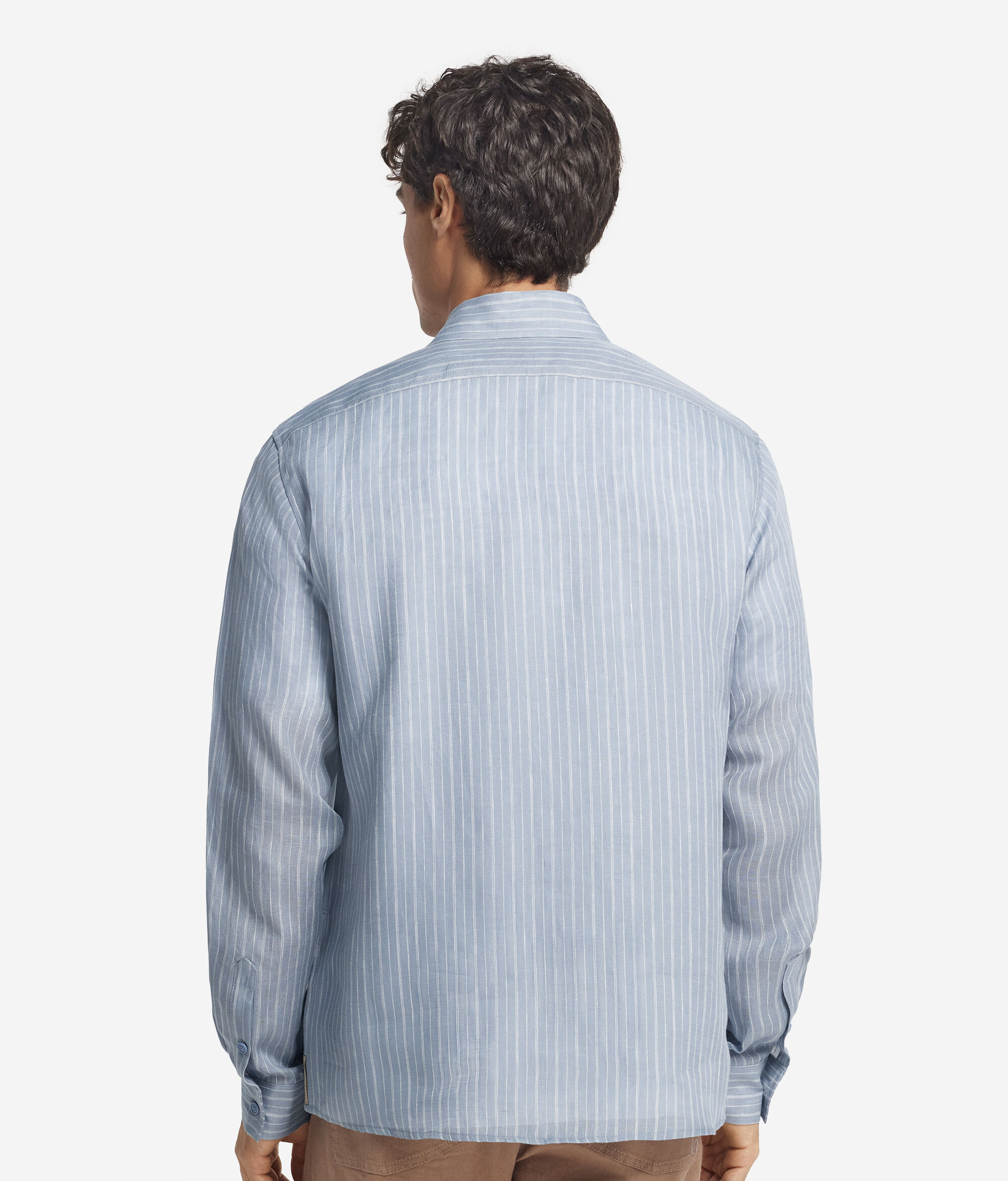 Chemise à fines rayures en lin