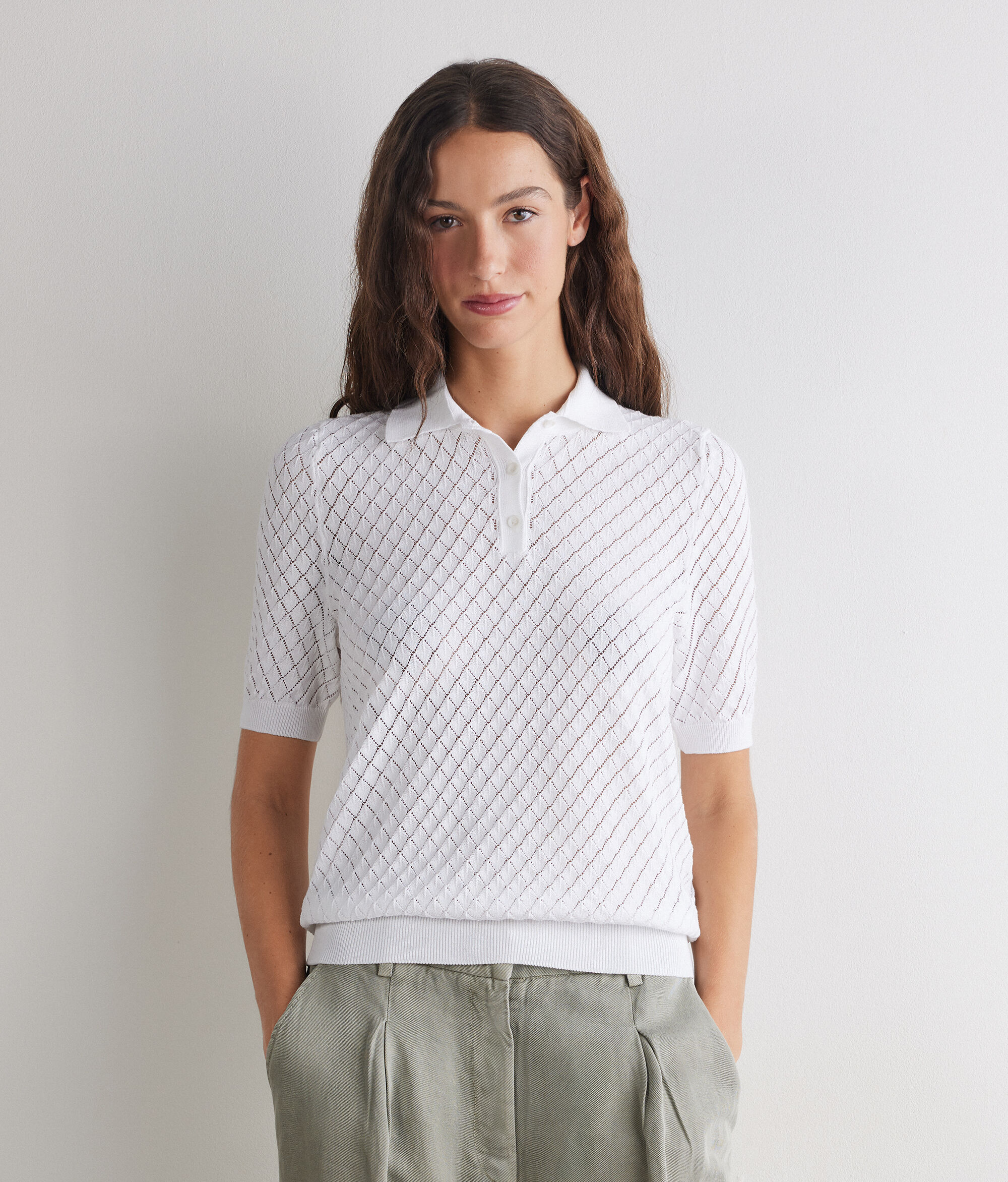 Tricou polo romburi tricotate ajurate