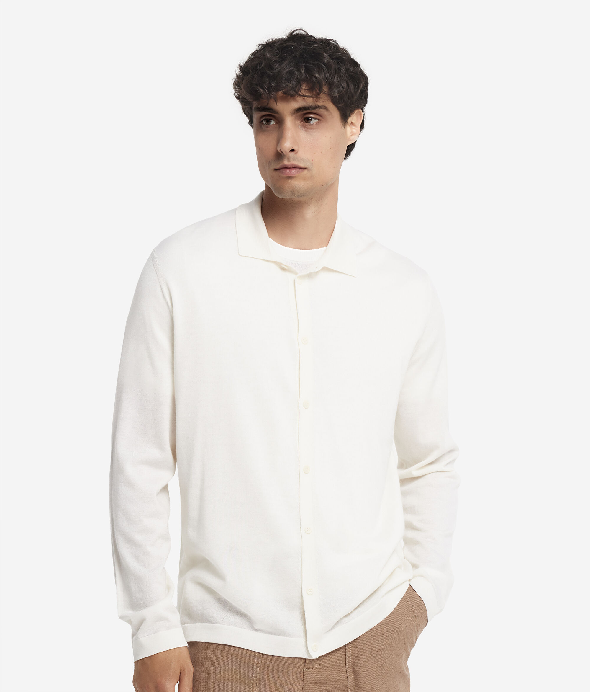 Chemise en maille de cachemire ultra-fin