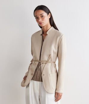 Fine ceinture en cuir martel&eacute;