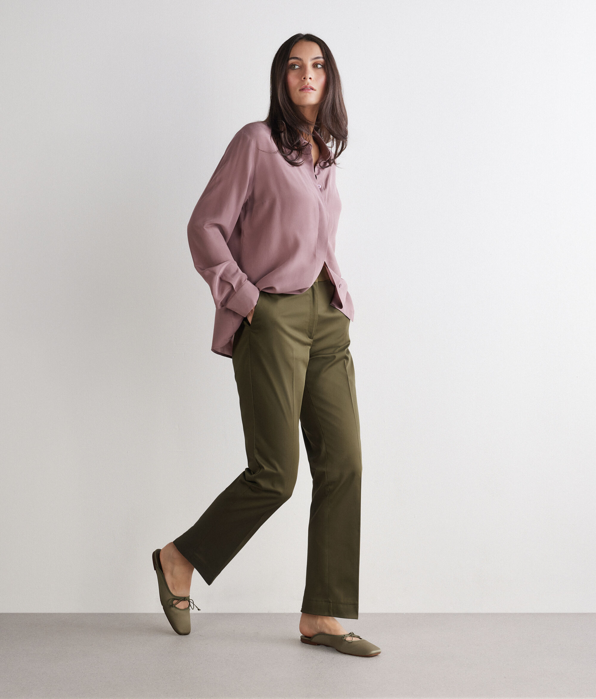 Cigaret-hlače s patentnim zatvaračem