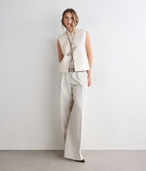 ボタン付き ウルトラソフトカシミヤ ベスト