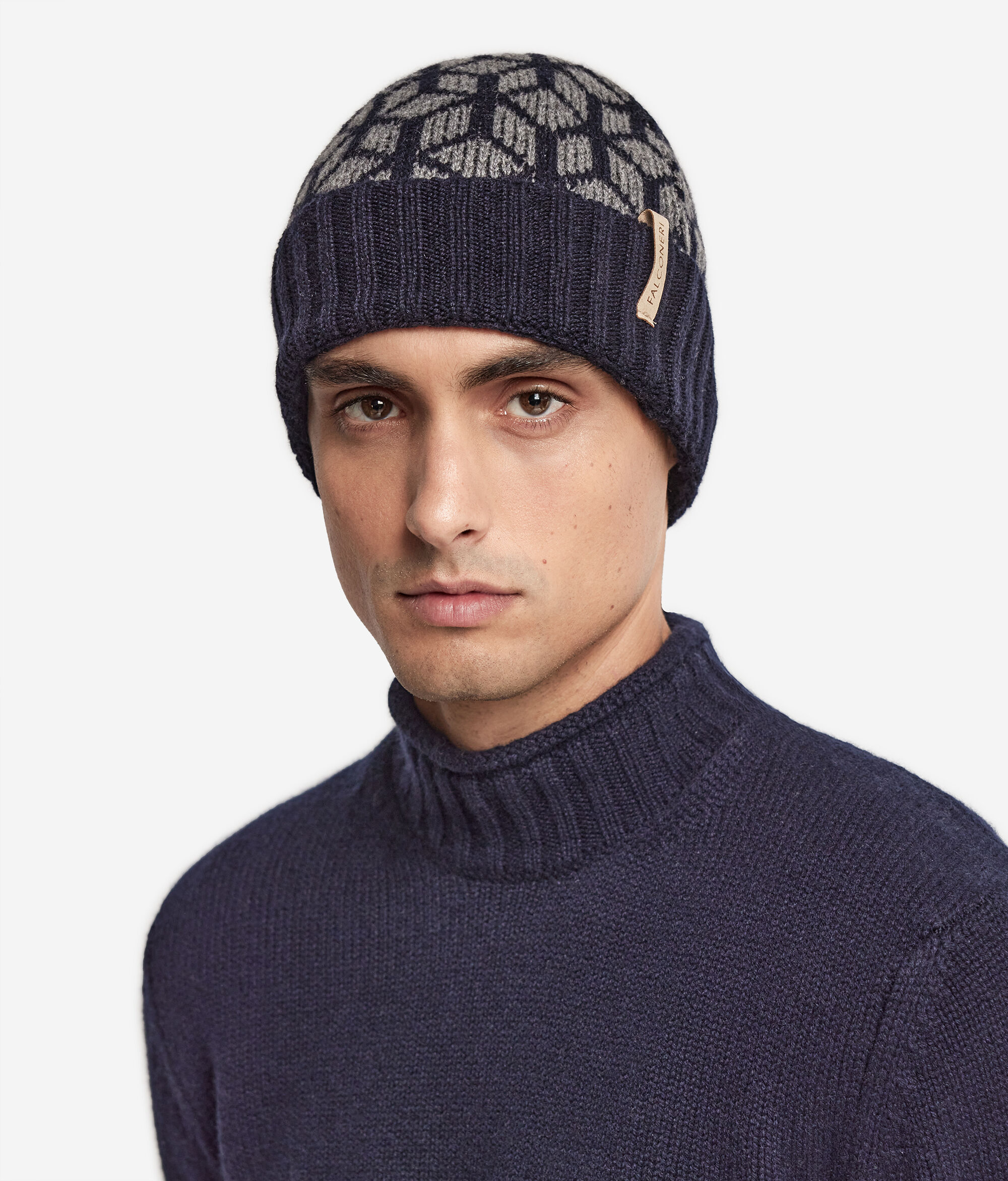 Bonnet à motif optique en cachemire jacquard