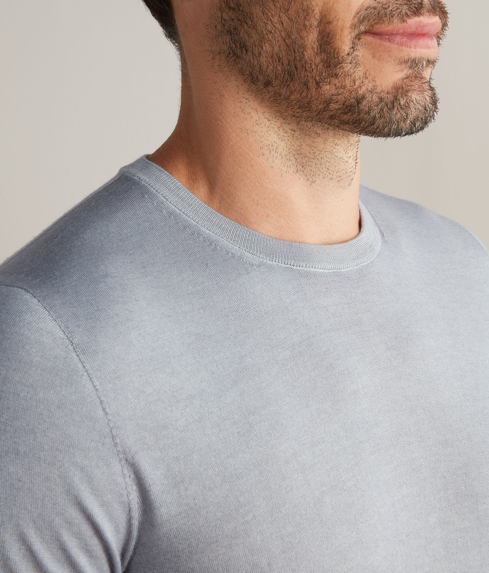 Ultrafine cashmere crew neck sweater