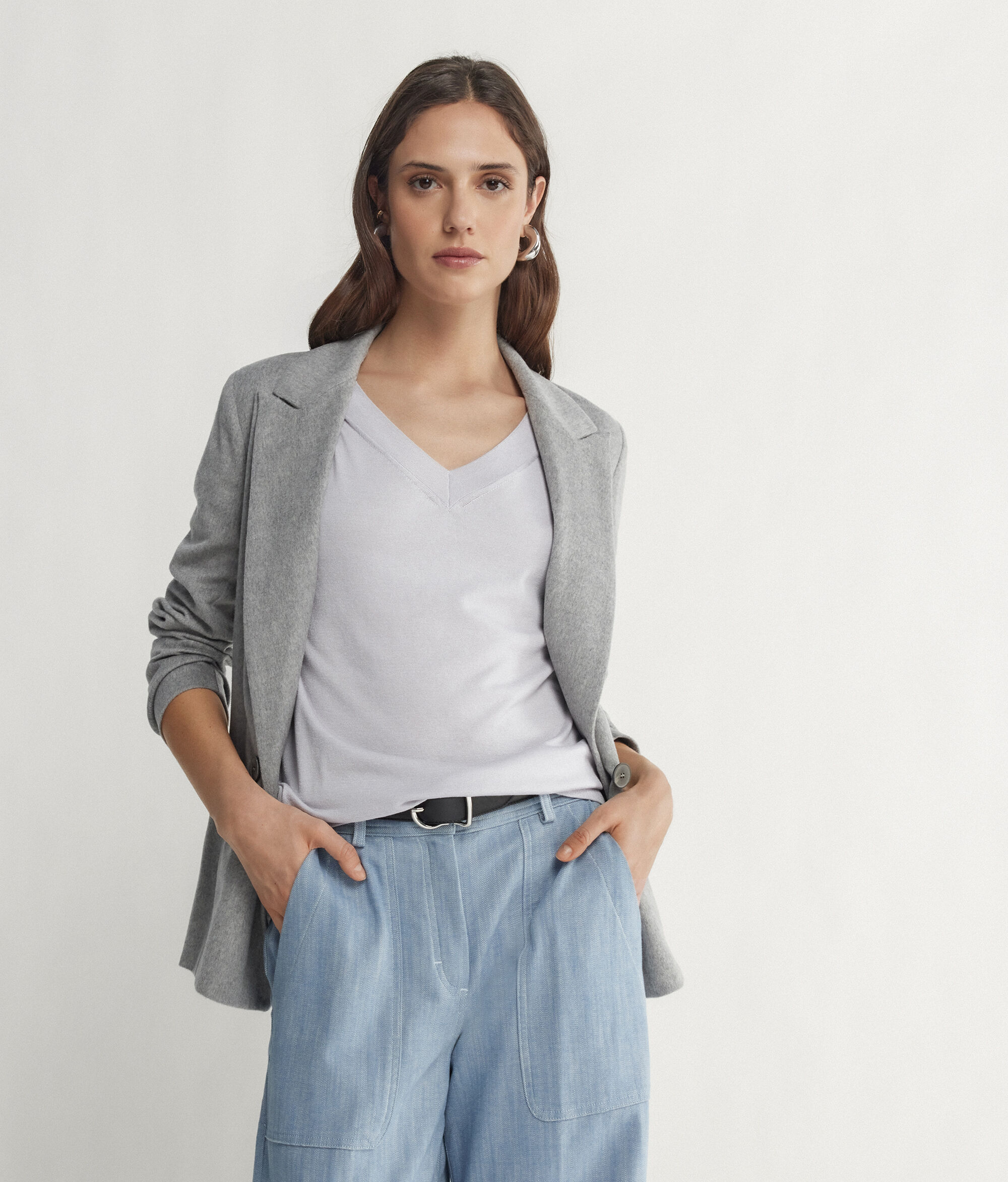 Maglia con Scollo a V a Maniche Corte in Seta Cotone