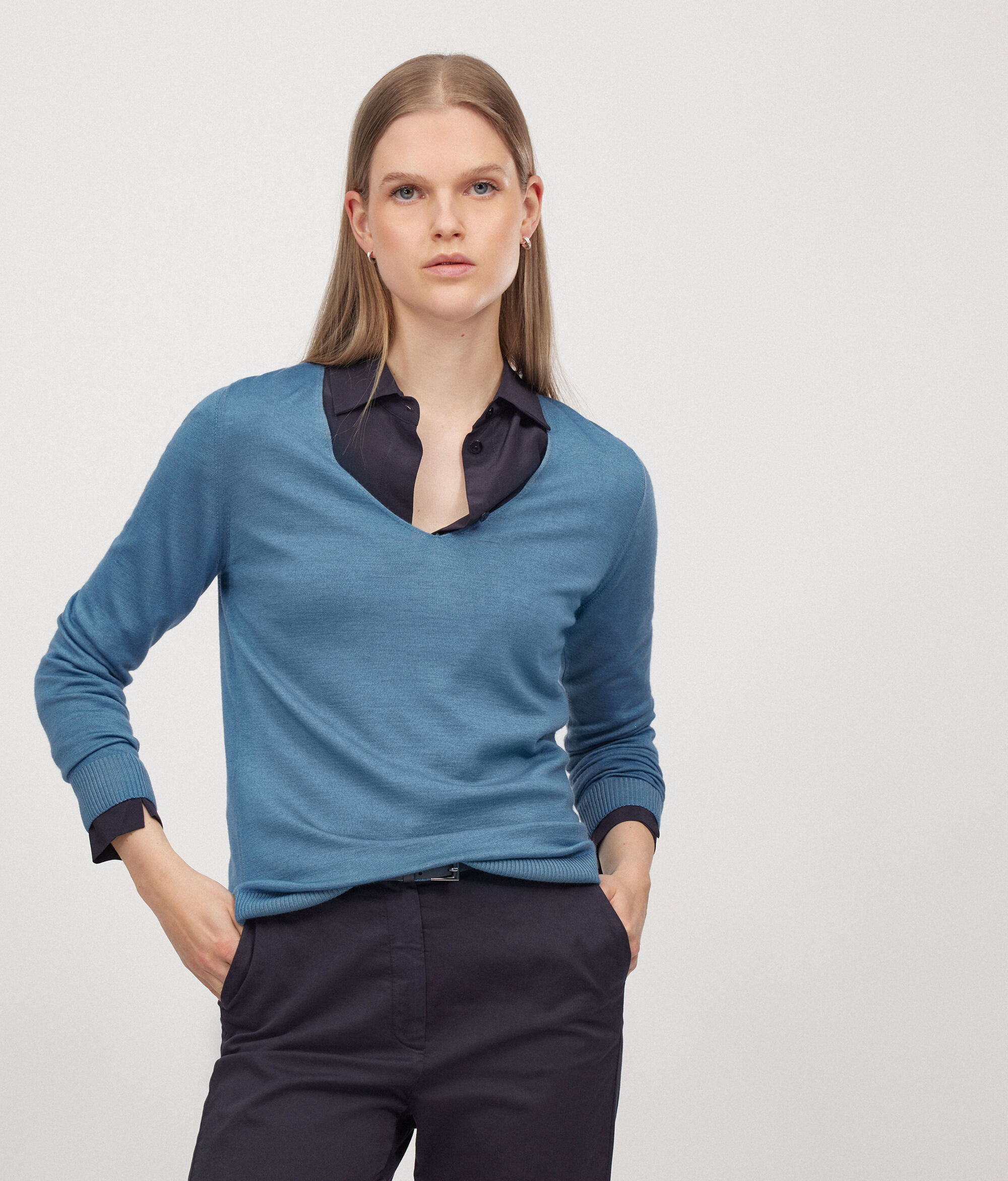 Jersey de hombro caído y cuello pico de mujer de Cashmere Ultrafine